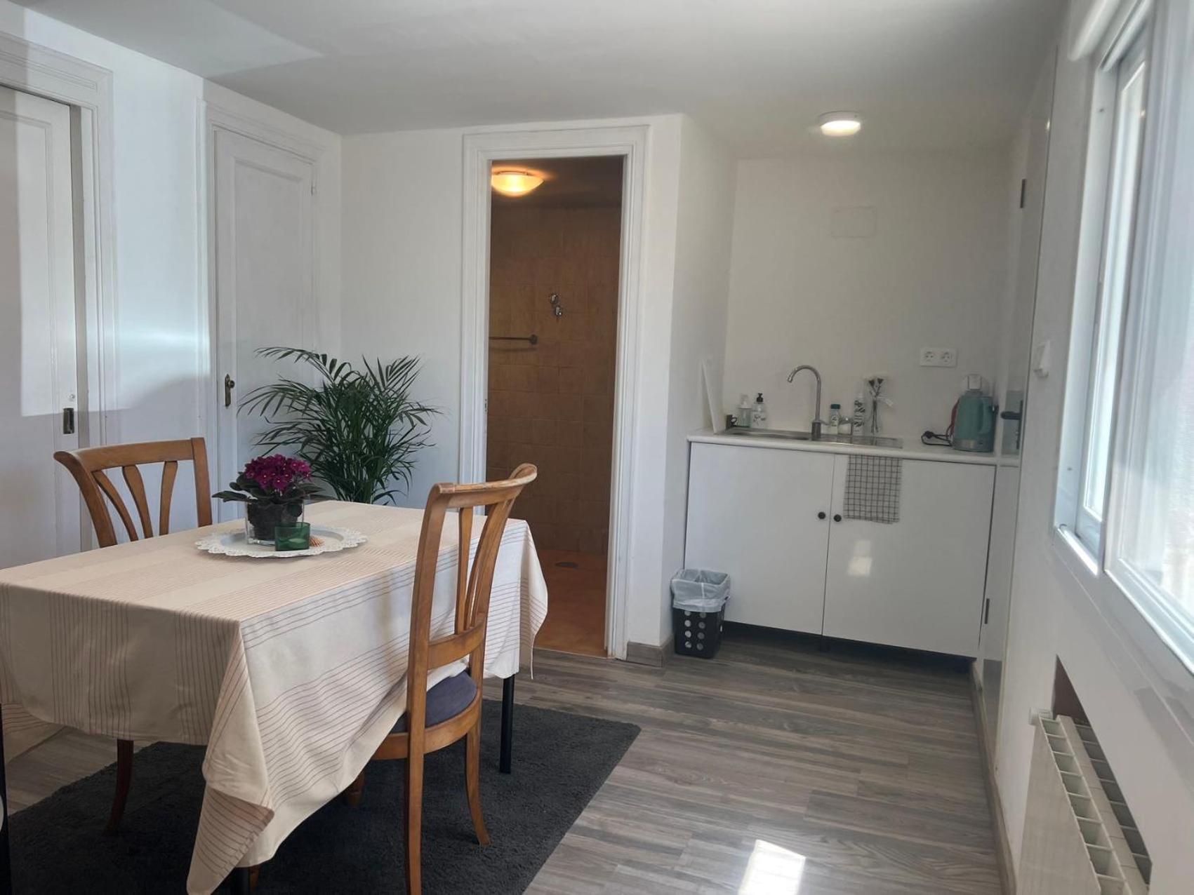 Marbella别墅独立房带泳池 Guest house