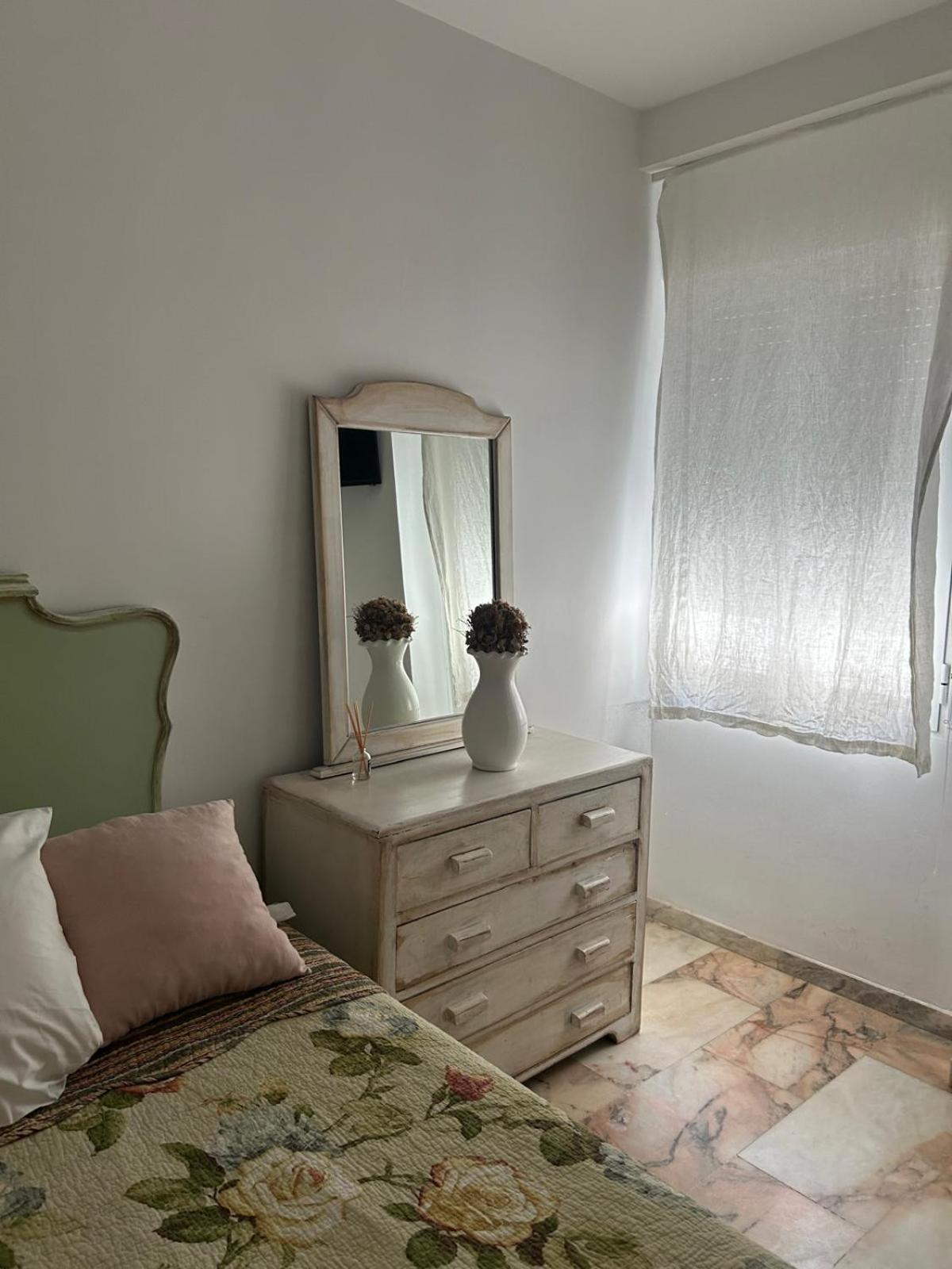 Quedate Cerca Del Casco Antiguo Apartment