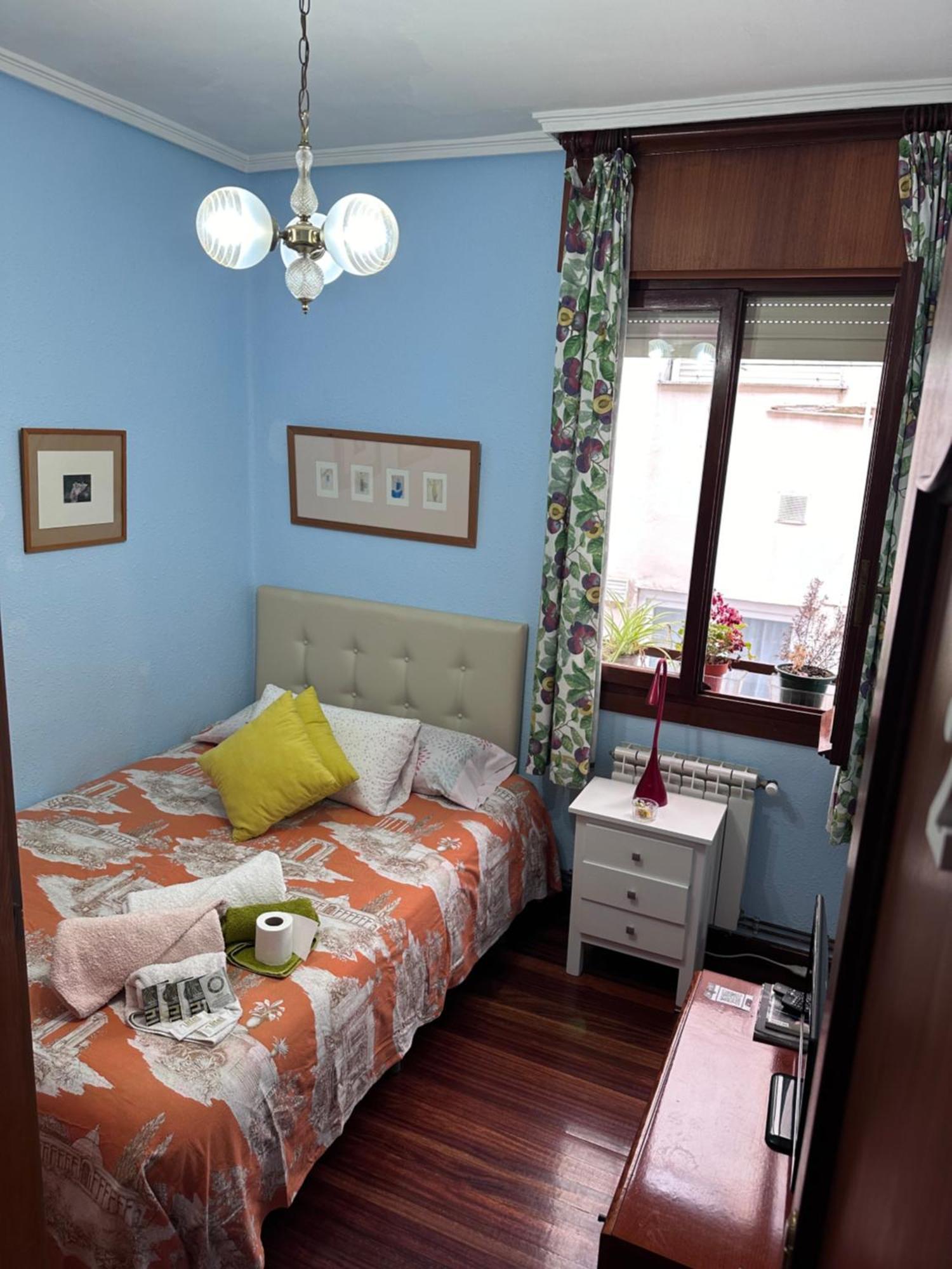 Homestay Elysium House Santander