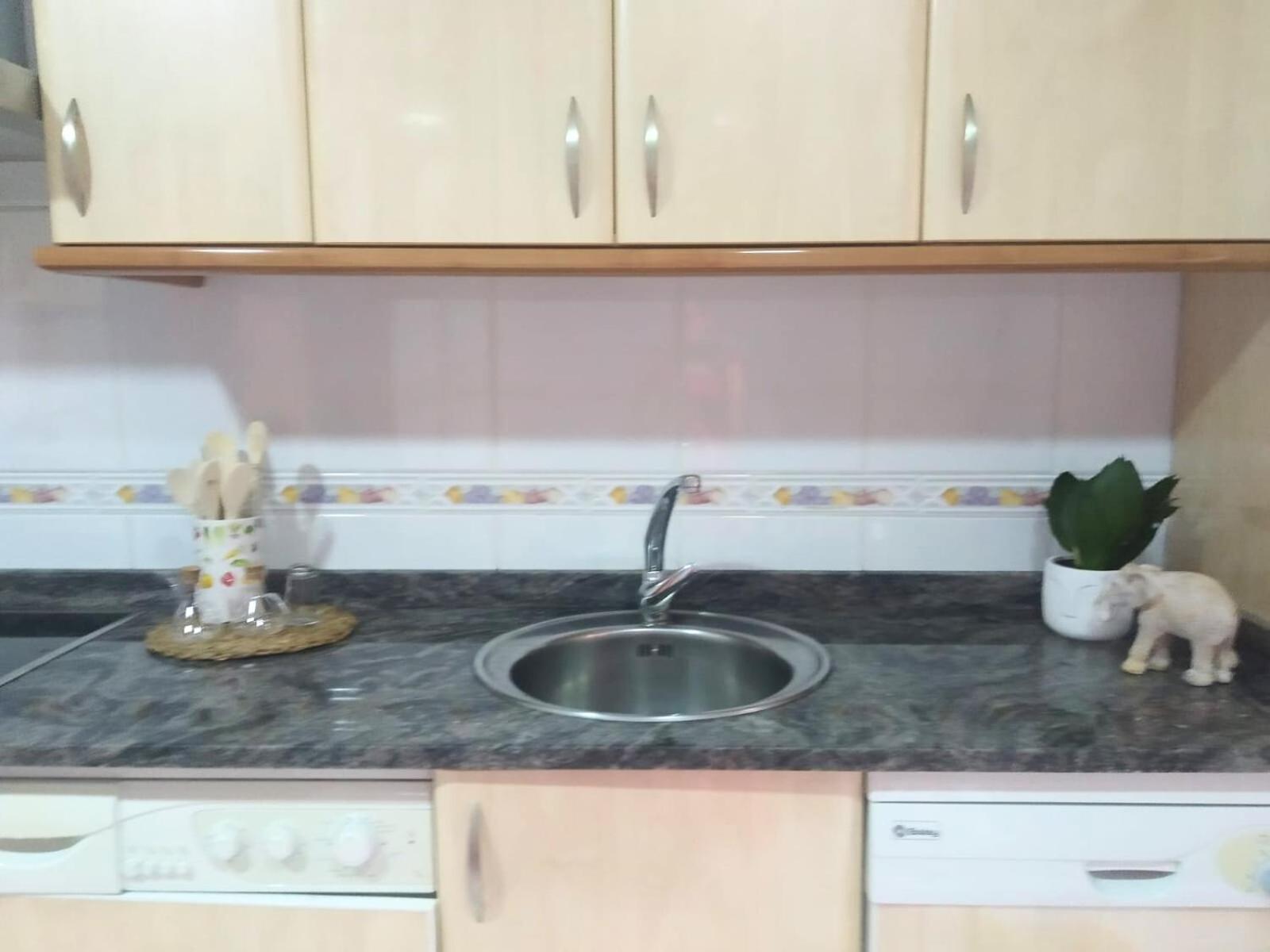 Apartamento Ziralla Con Garaje Gratis *