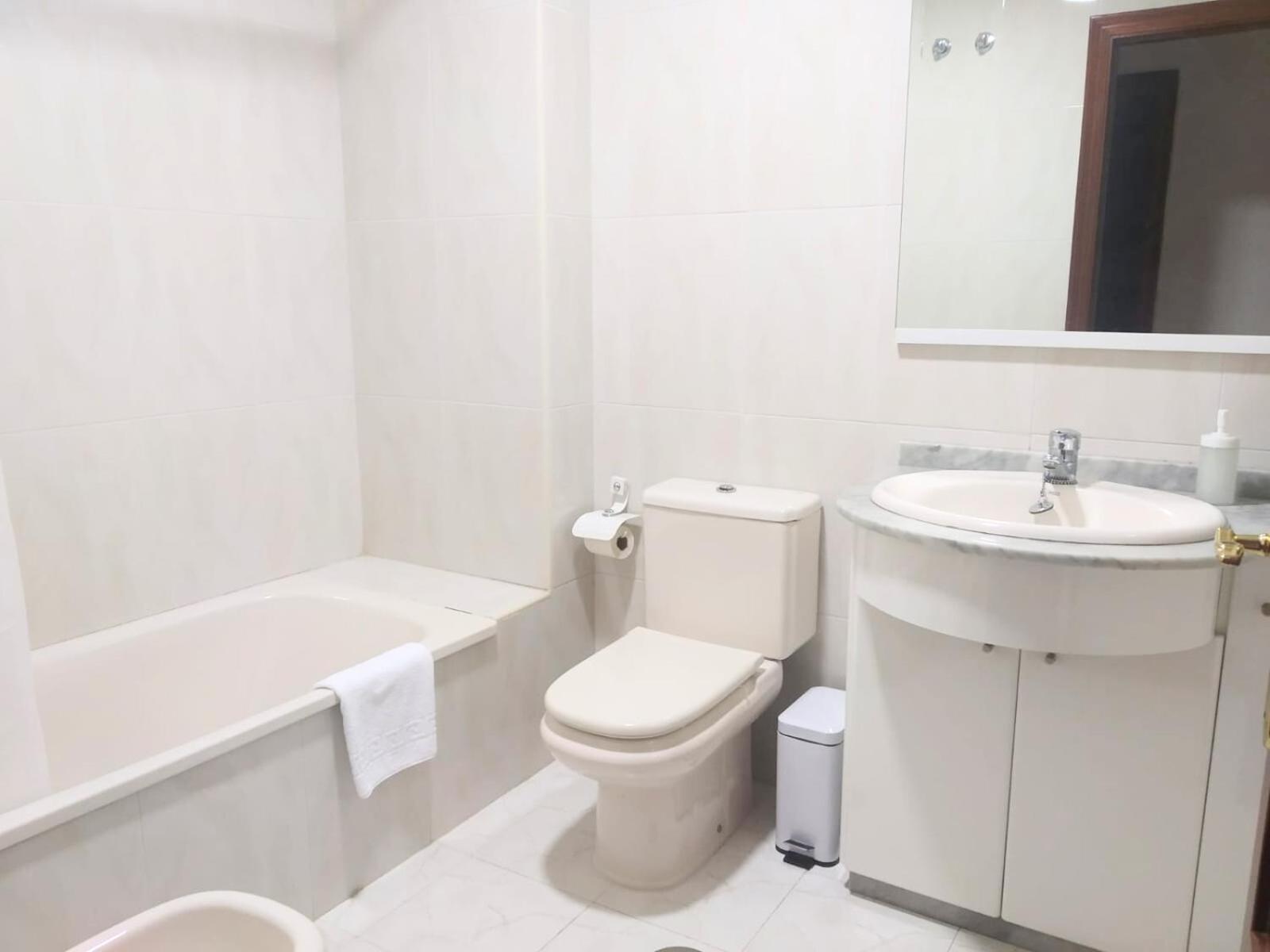 Apartamento Ziralla Con Garaje Gratis *
