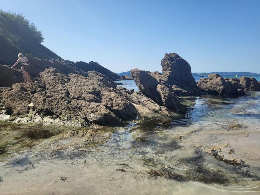 A Xanina, A 160 M Playa De Canelas Сasa de vacaciones