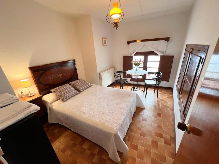 Casa Teto, Ideal Families I Grups *
