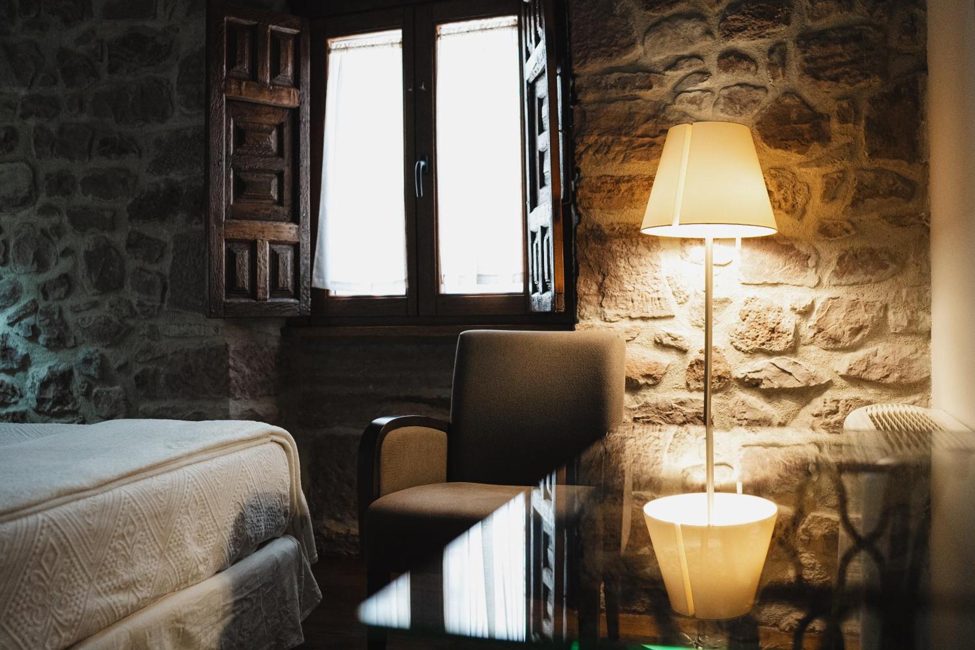 Hotel Rural Latorrién De Ane 3*