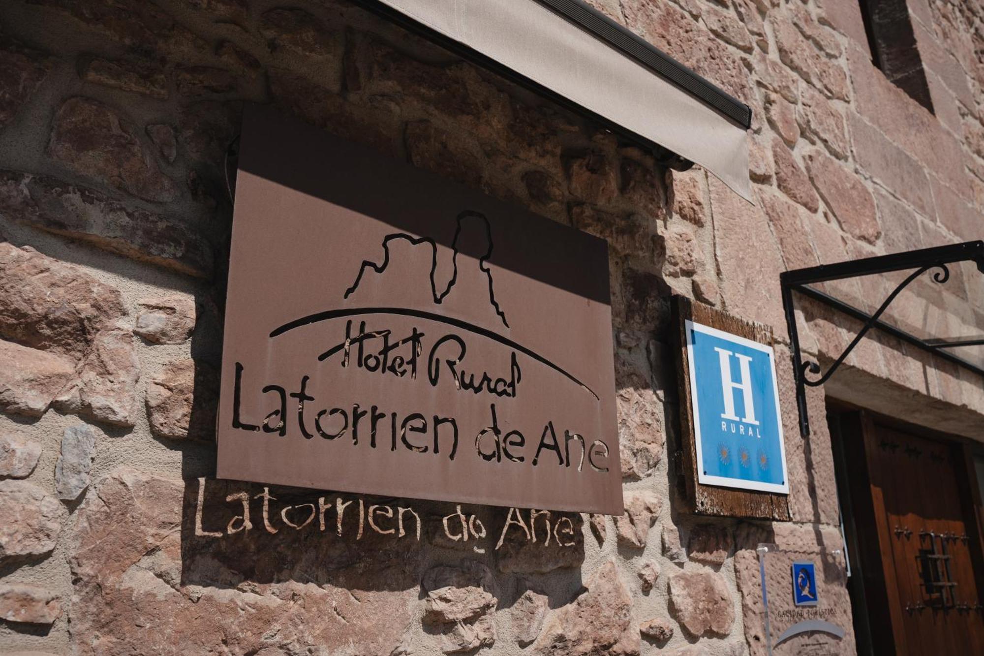 Hotel Rural Latorrién De Ane 3*