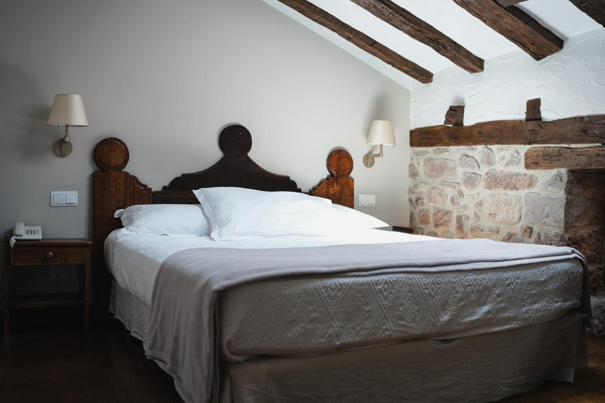 Rural Latorrién De Ane Hotel Mues