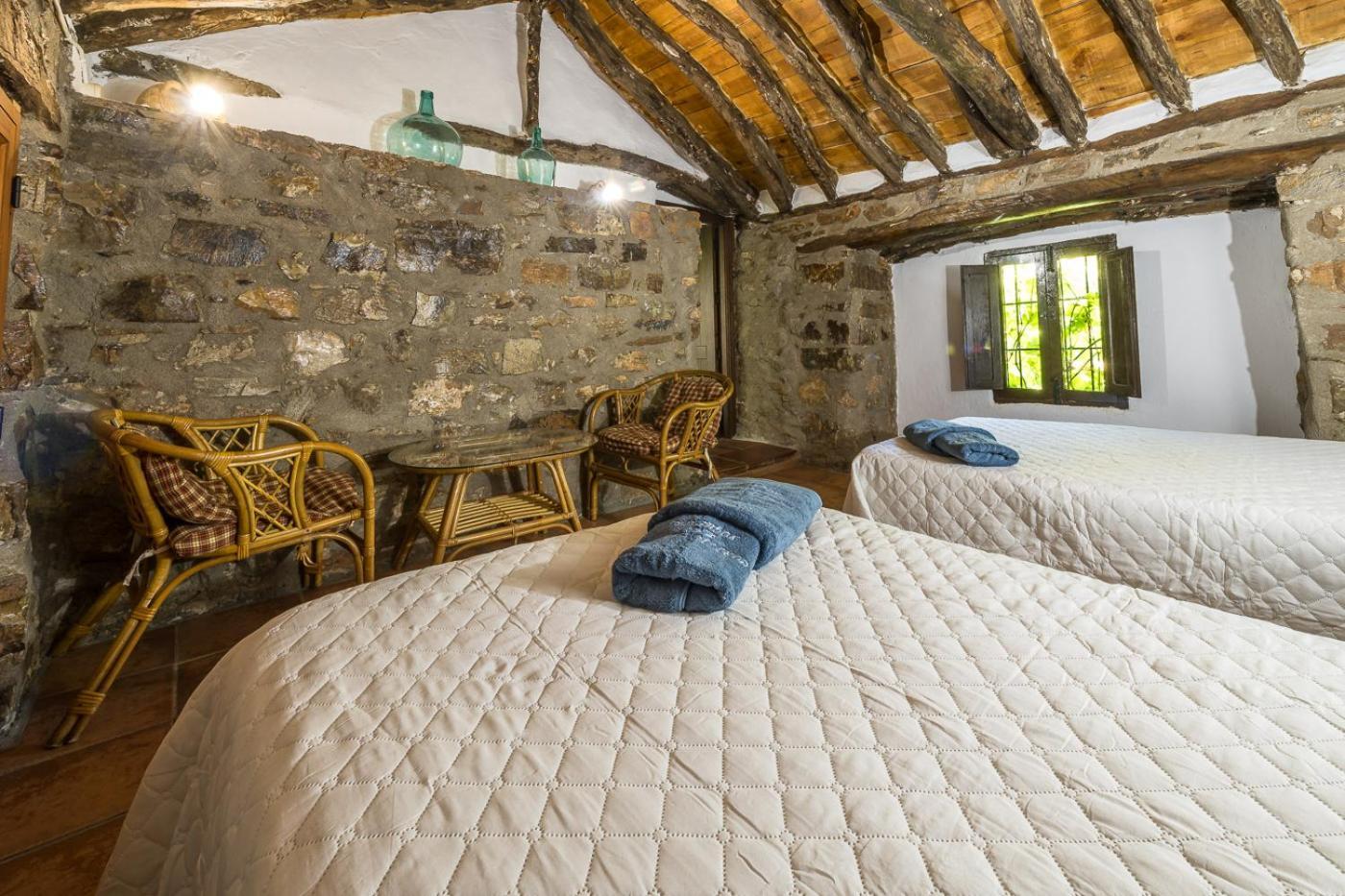 Cortijo Rural Nogueras Holiday home Cortijada Los Chorreros