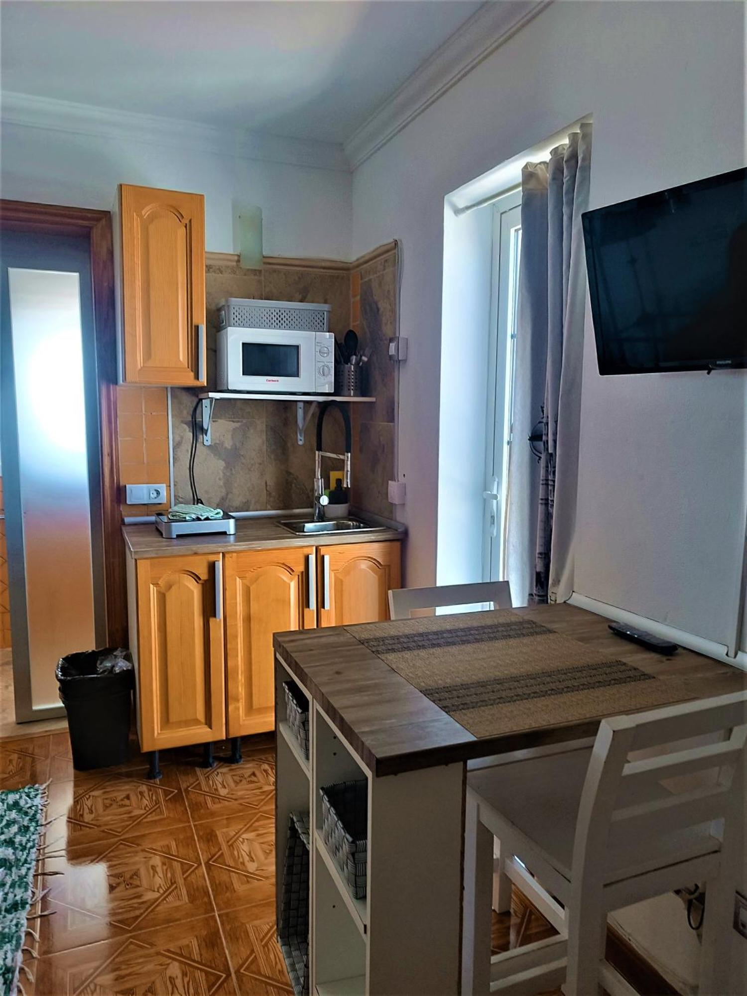 Solo Adultos, Tuneras Country house *