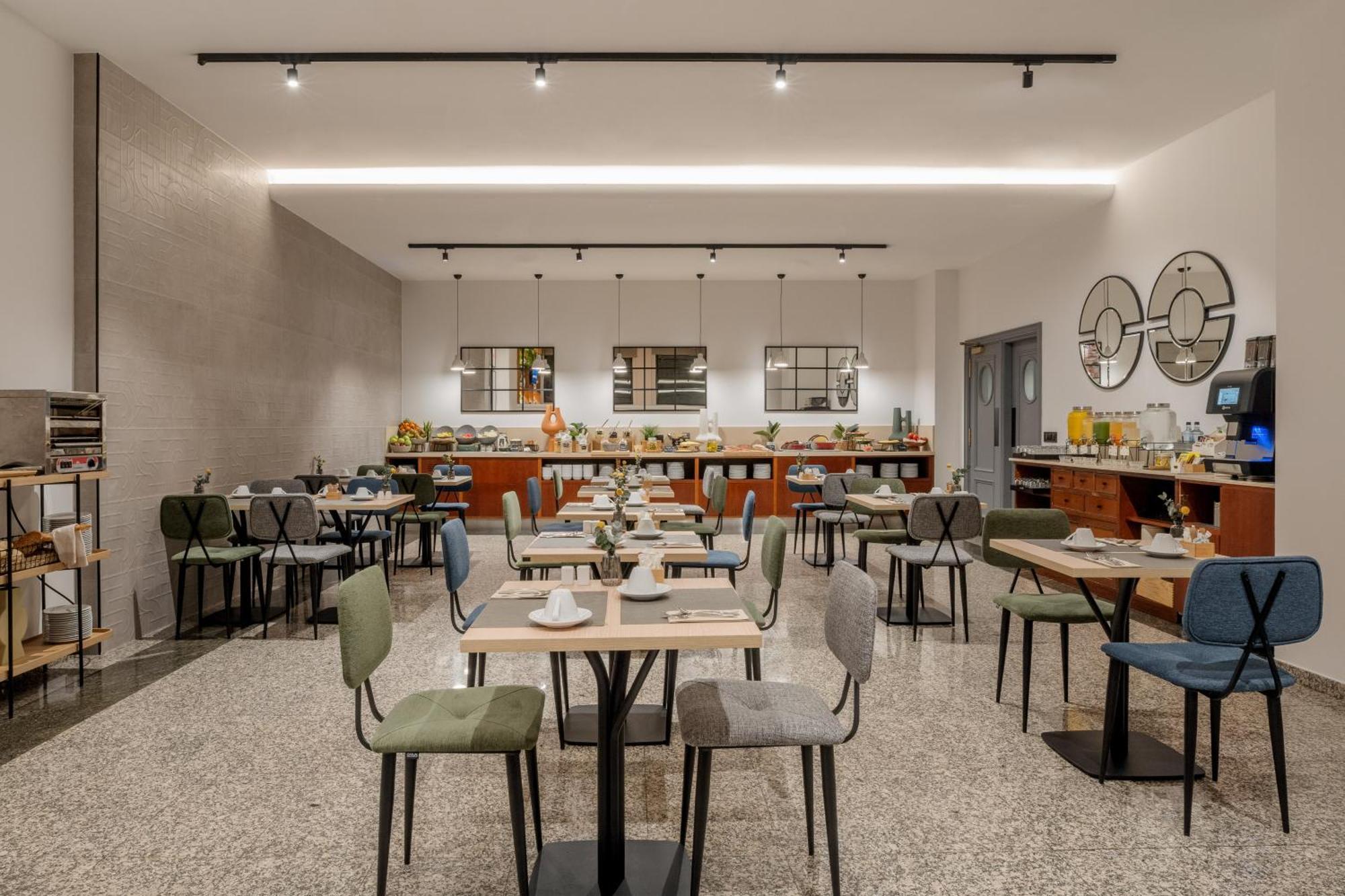 Santiago Plaza Affiliated By Meliá Hotel 4*