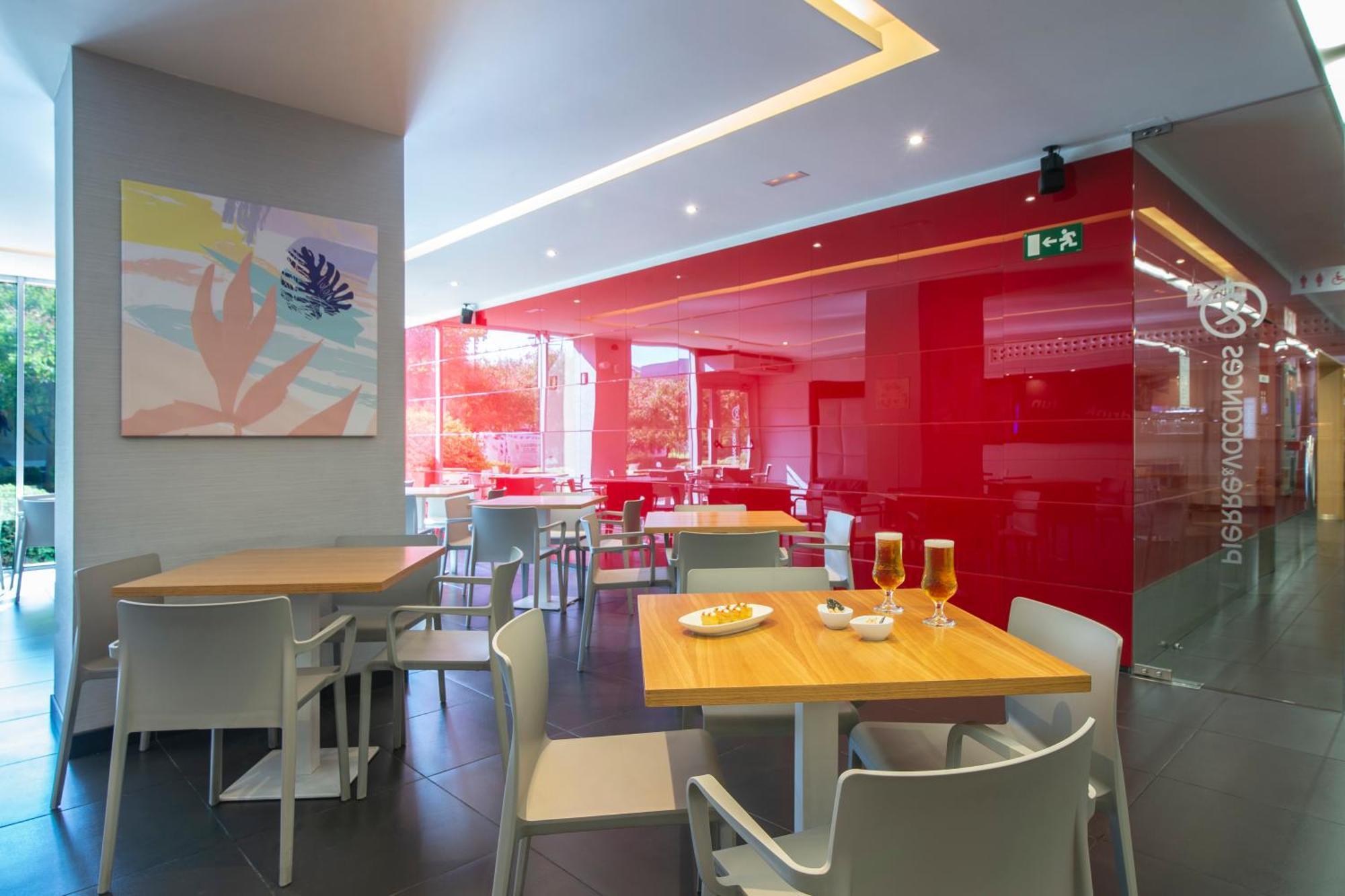 Hotel Allegro 4*