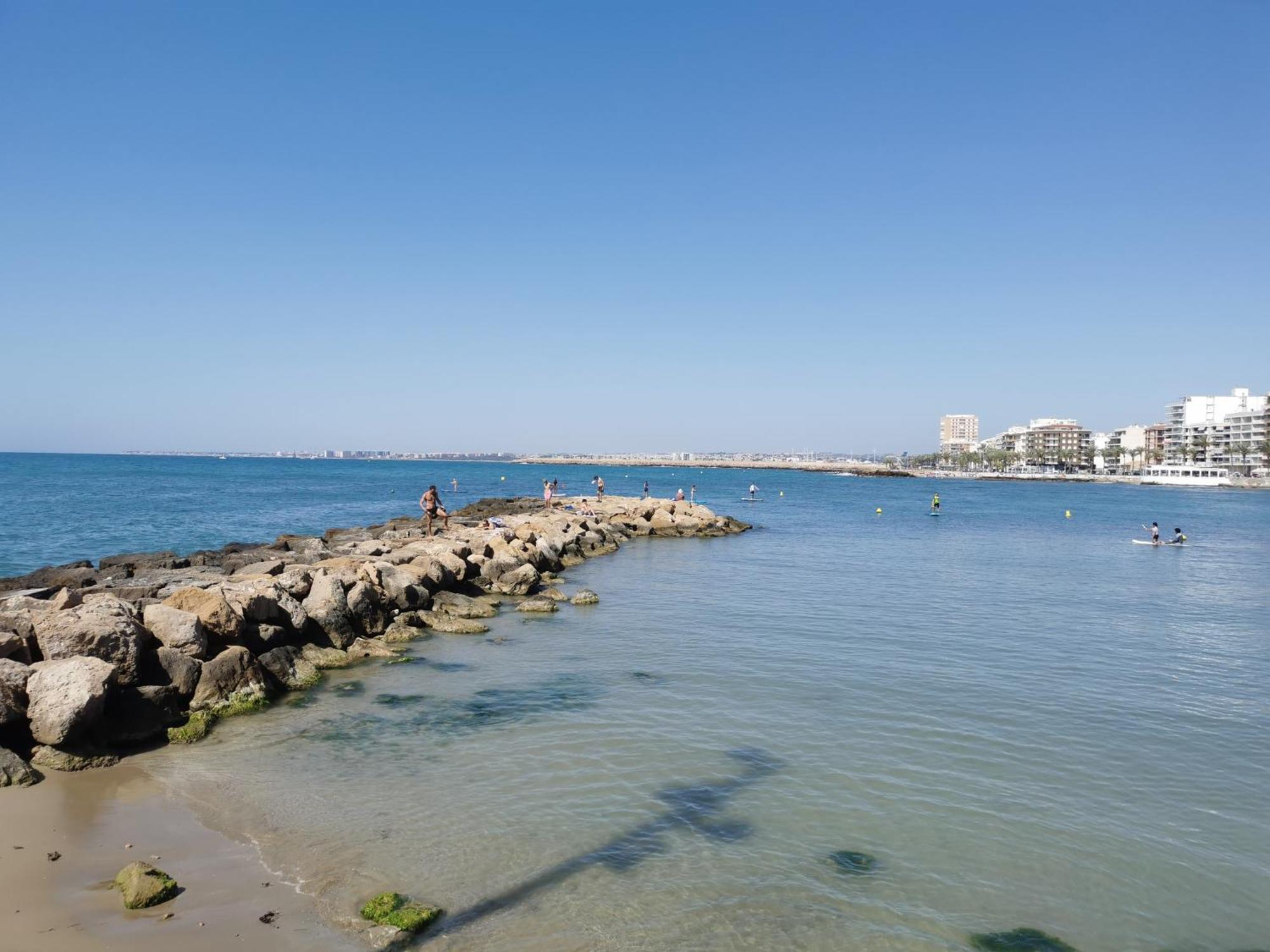 Apartment Casa Del Angel , Cosy 2 Bed Apartment,150m From Playa Locos Beautiful Swimming Pool Torrevieja