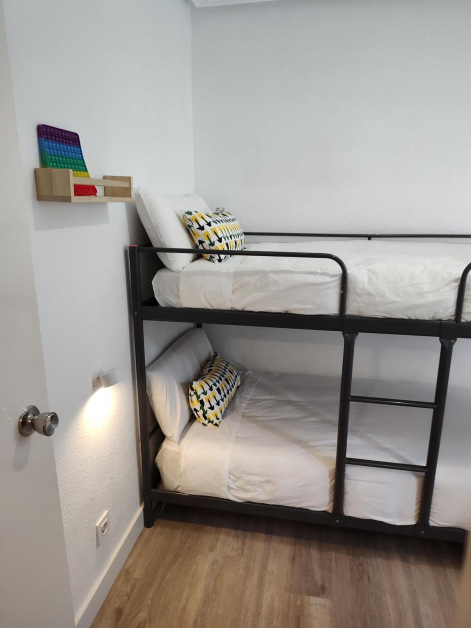 Apartamento Entero Con Desayuno Incluido Y Parking Gratuito, A 3 Km De Playa Con Aire Acondicionado Muskiz