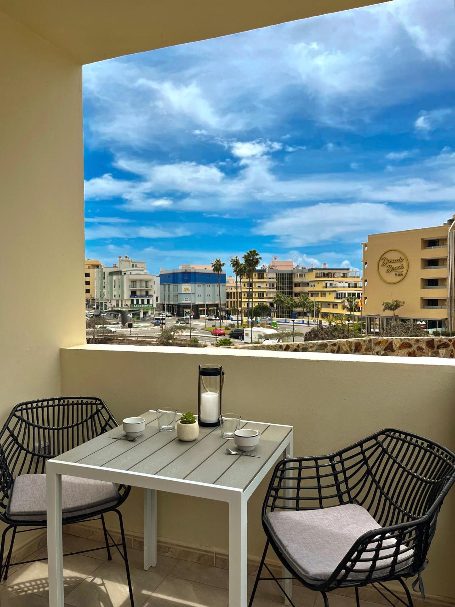 Apartment Lovely Near The Sea In *