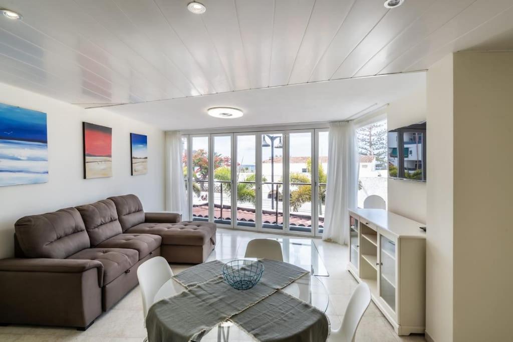 Apartment En Primera Linea En Cristianos Los Cristianos (Tenerife)