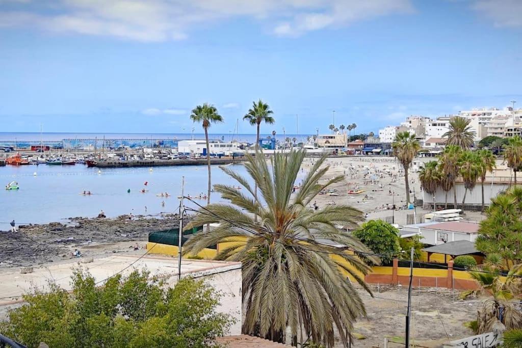 En Primera Linea En Cristianos Los Cristianos (Tenerife)