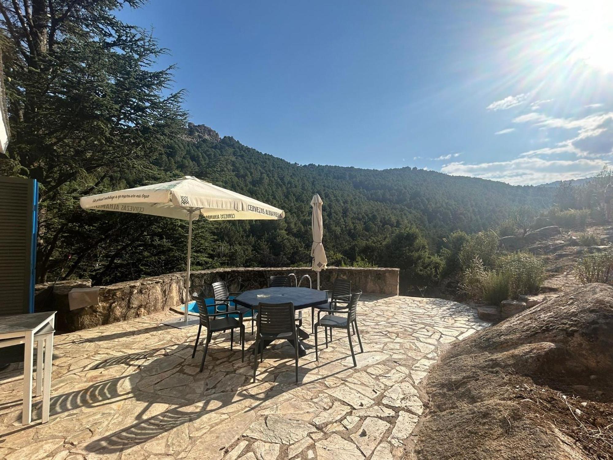 Chalet La Casa De La Pedriza