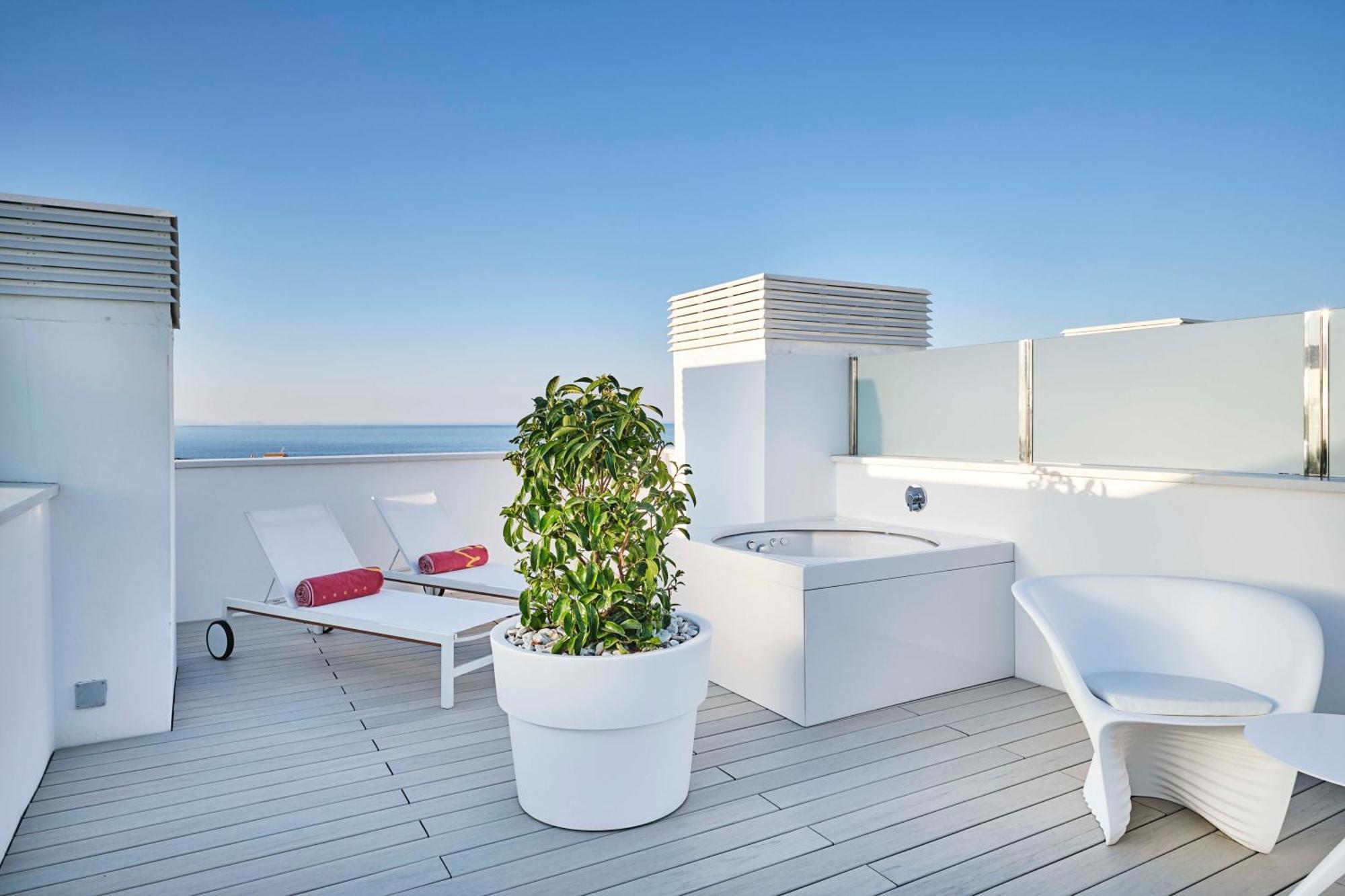 Five Flowers & Formentera 5* Es Pujols