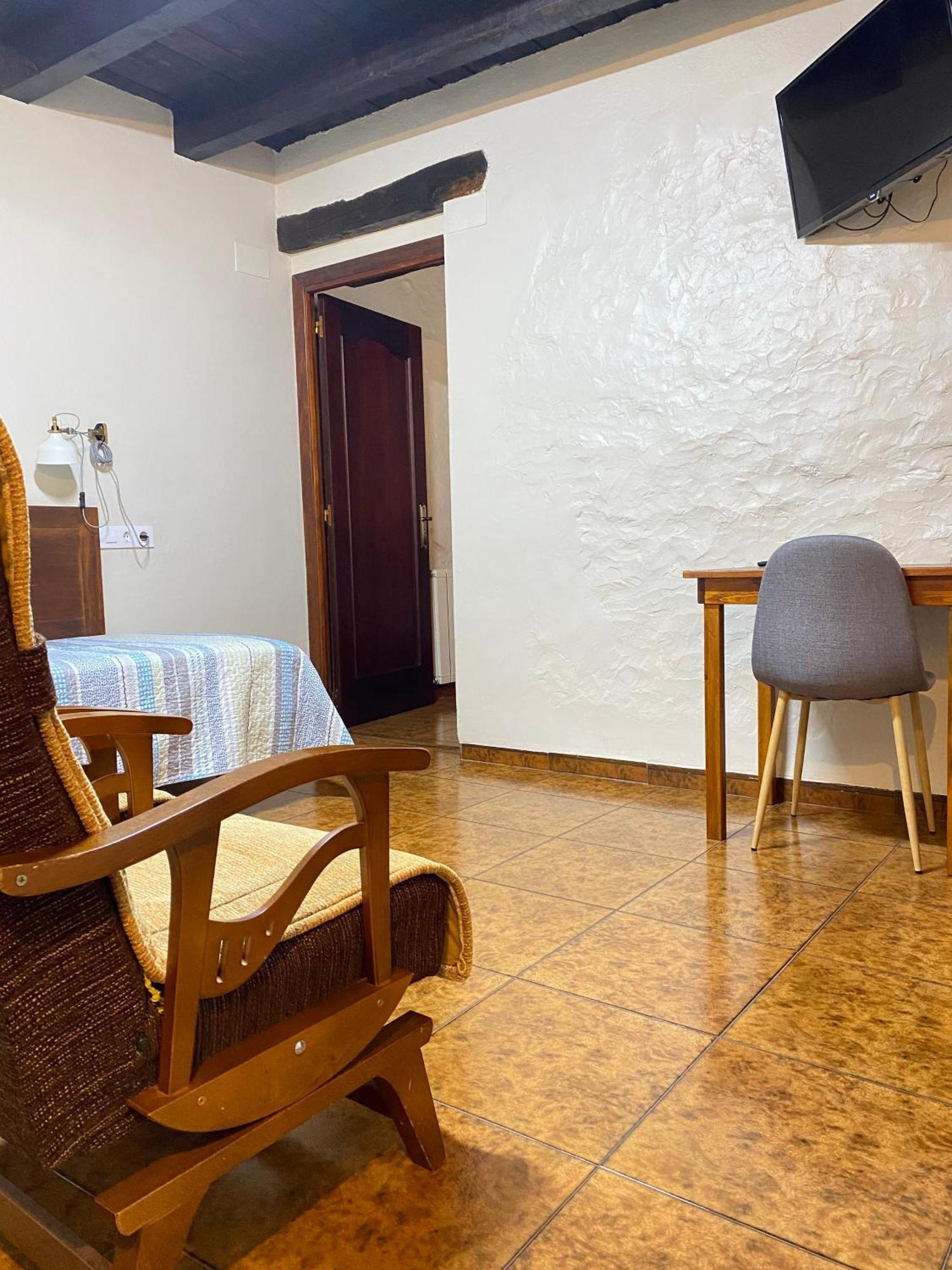 Casa Sara Pensión *