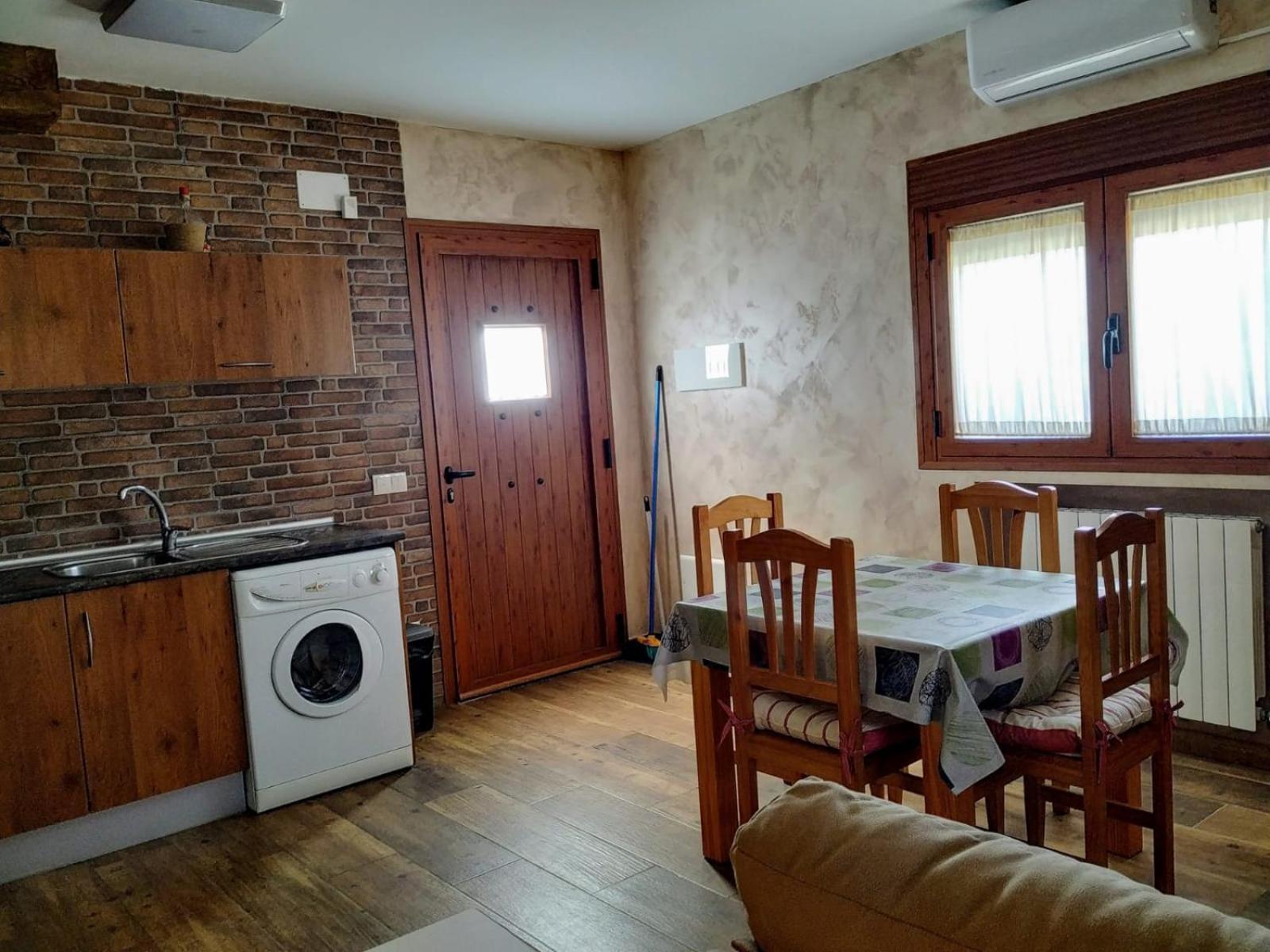 Zafranales Apartment