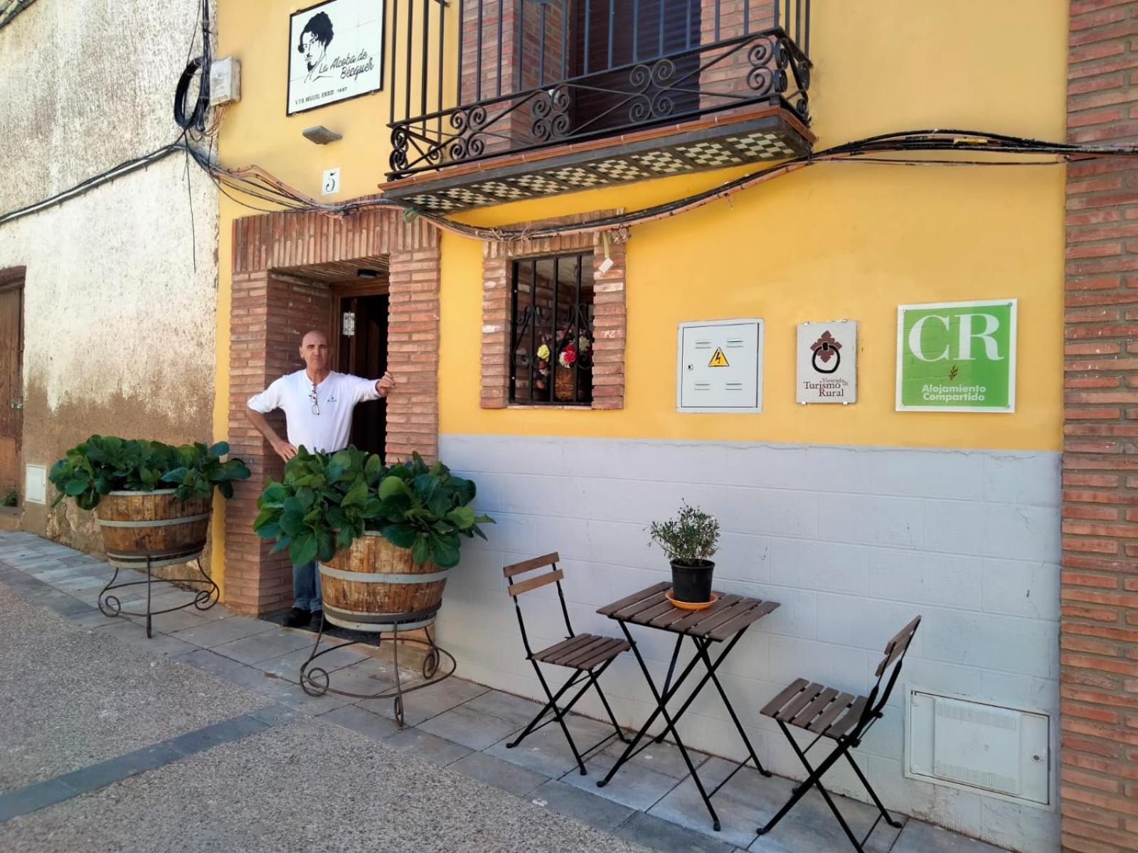 La Alcoba De Becquer *