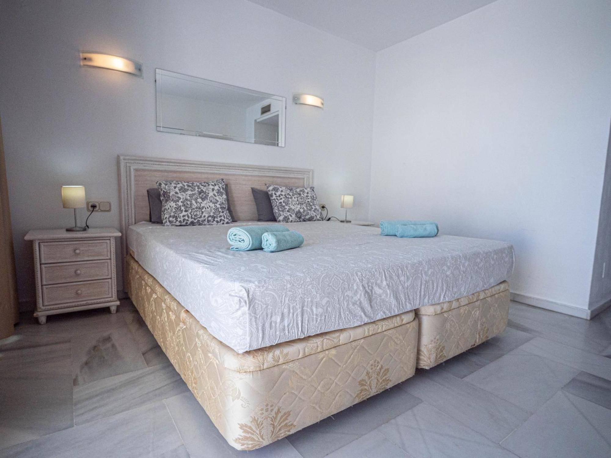 The Perfect Location Apartment *