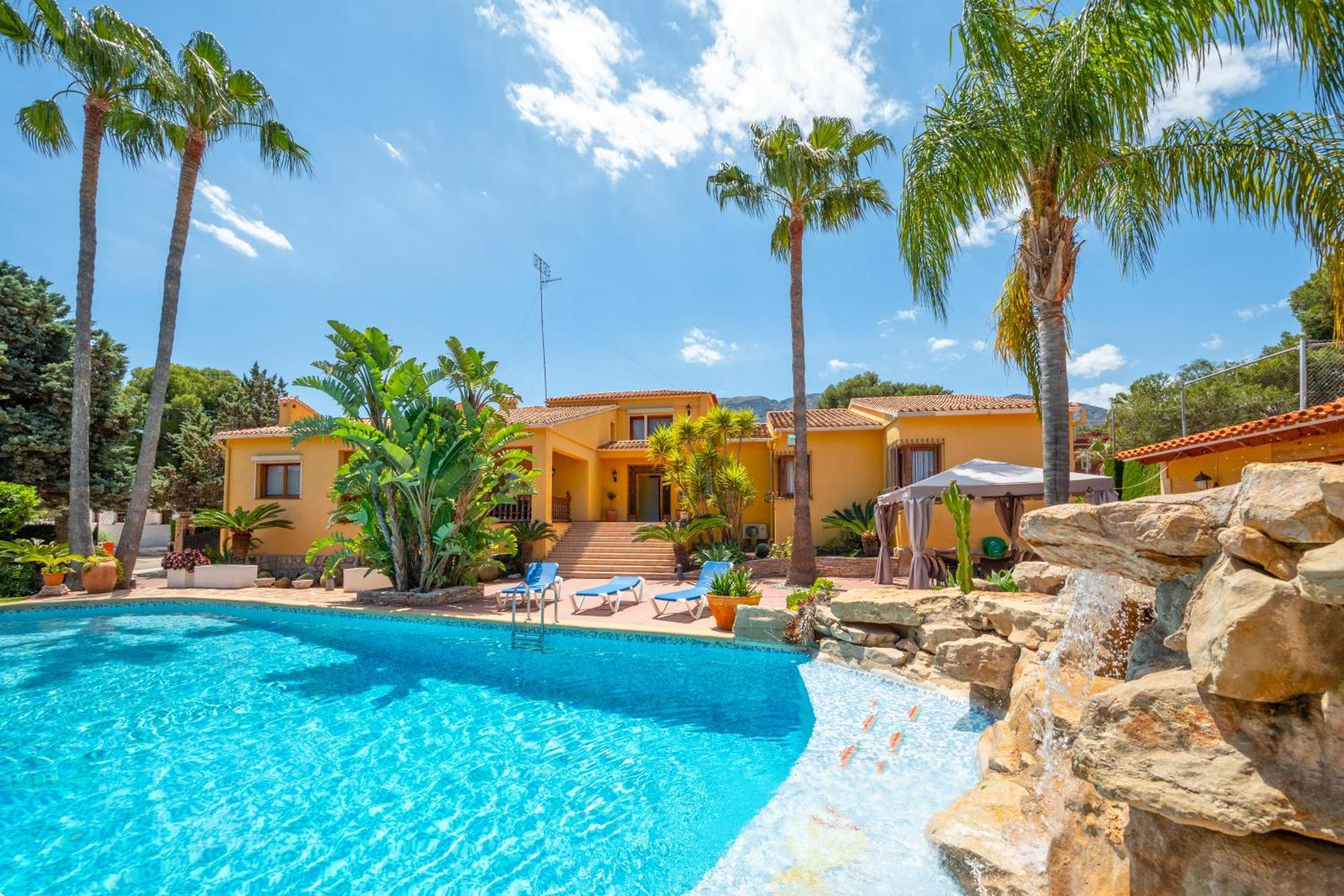 With Private Pool And Tennis Court 150 Metres From The Sea-villa El Olivo Villa Denia