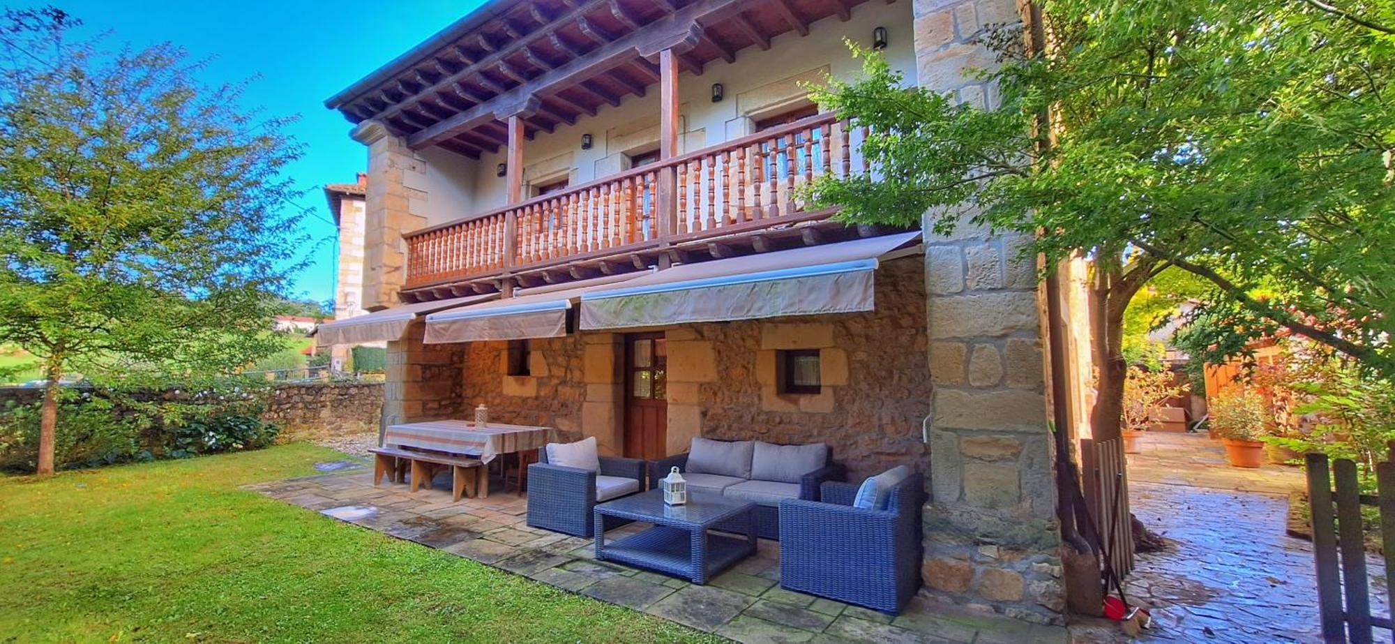 Apartamento Palacion De Santillana