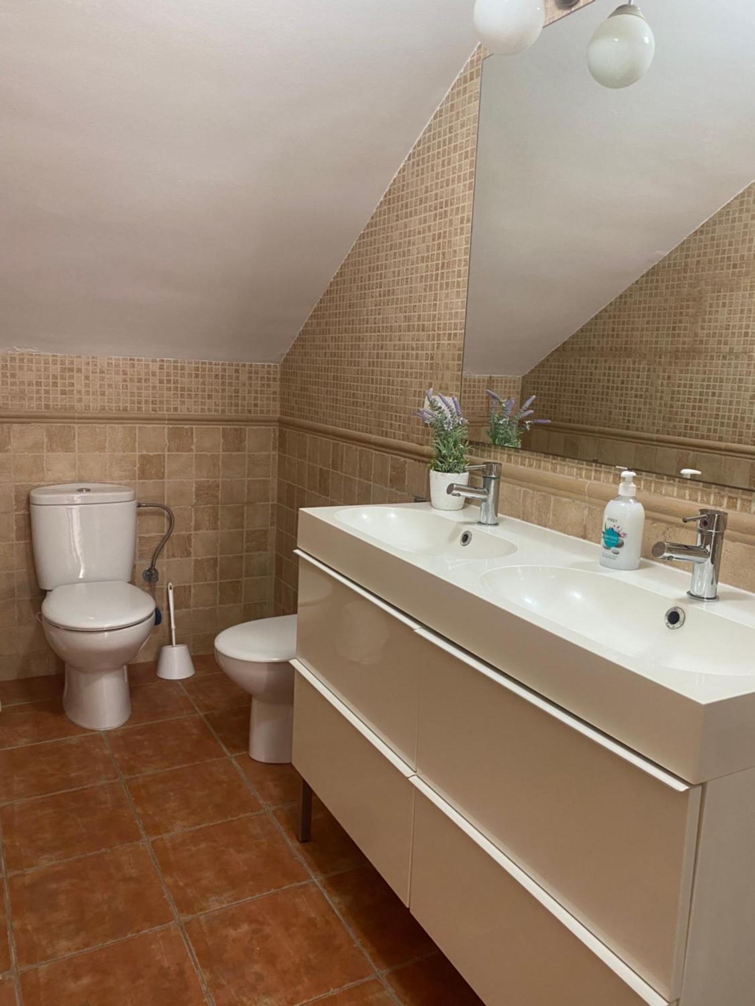 Apartamento Vivienda A Pie De Calle En Agua Amarga A 250 Metros De La Playa *
