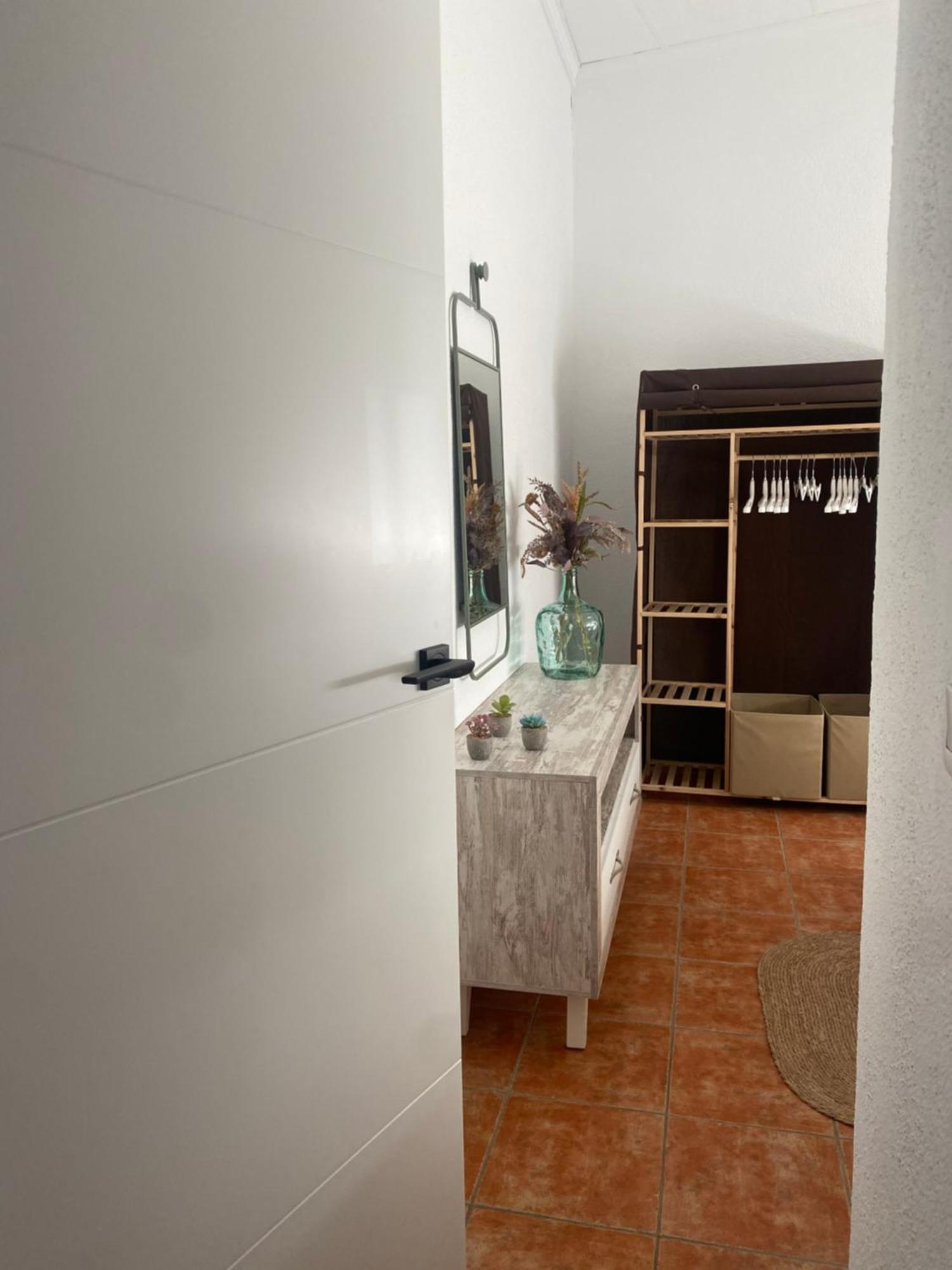 Vivienda A Pie De Calle En Agua Amarga A 250 Metros De La Playa Apartamento *