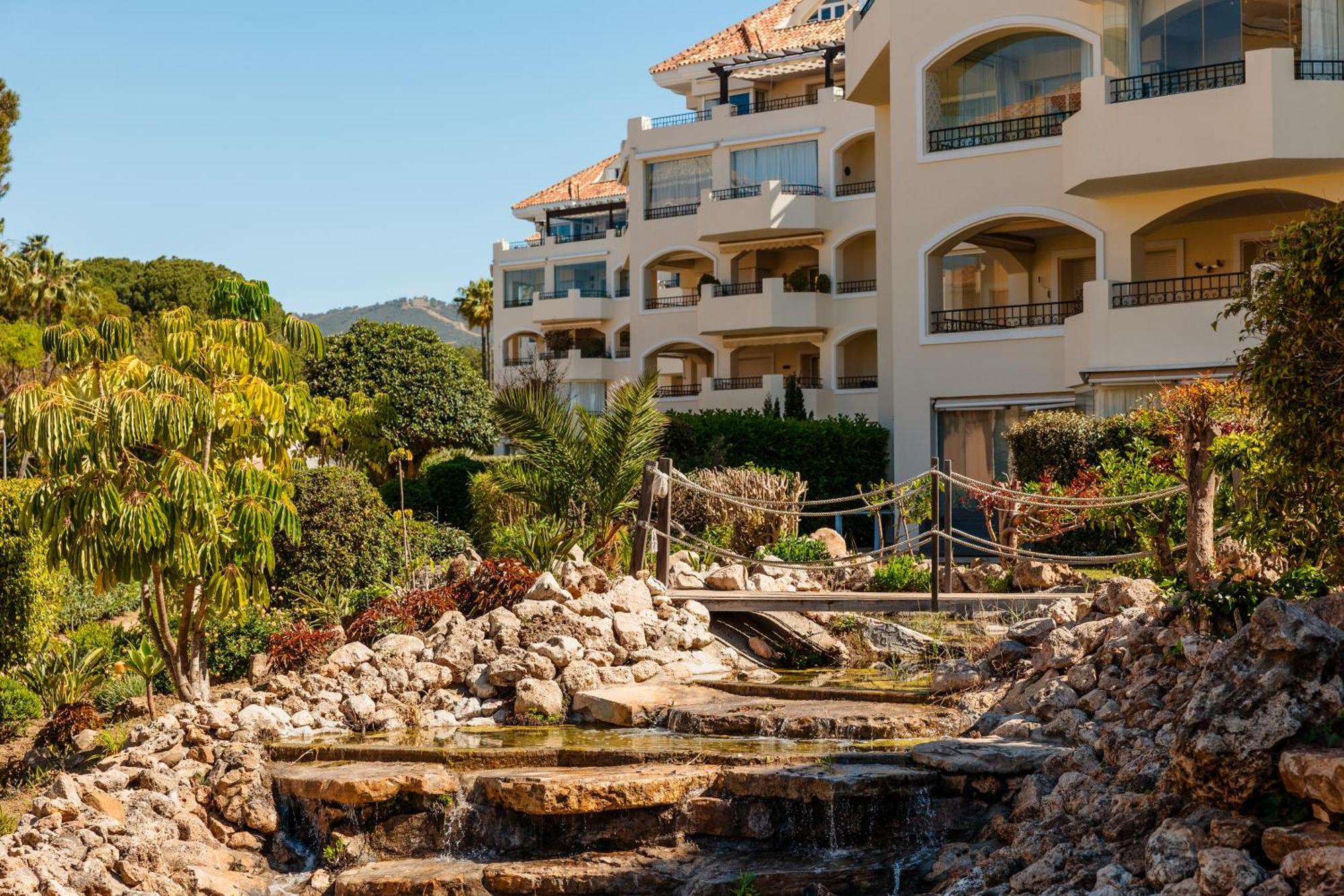2 Bedroom Next To The In Elviria, Apartment