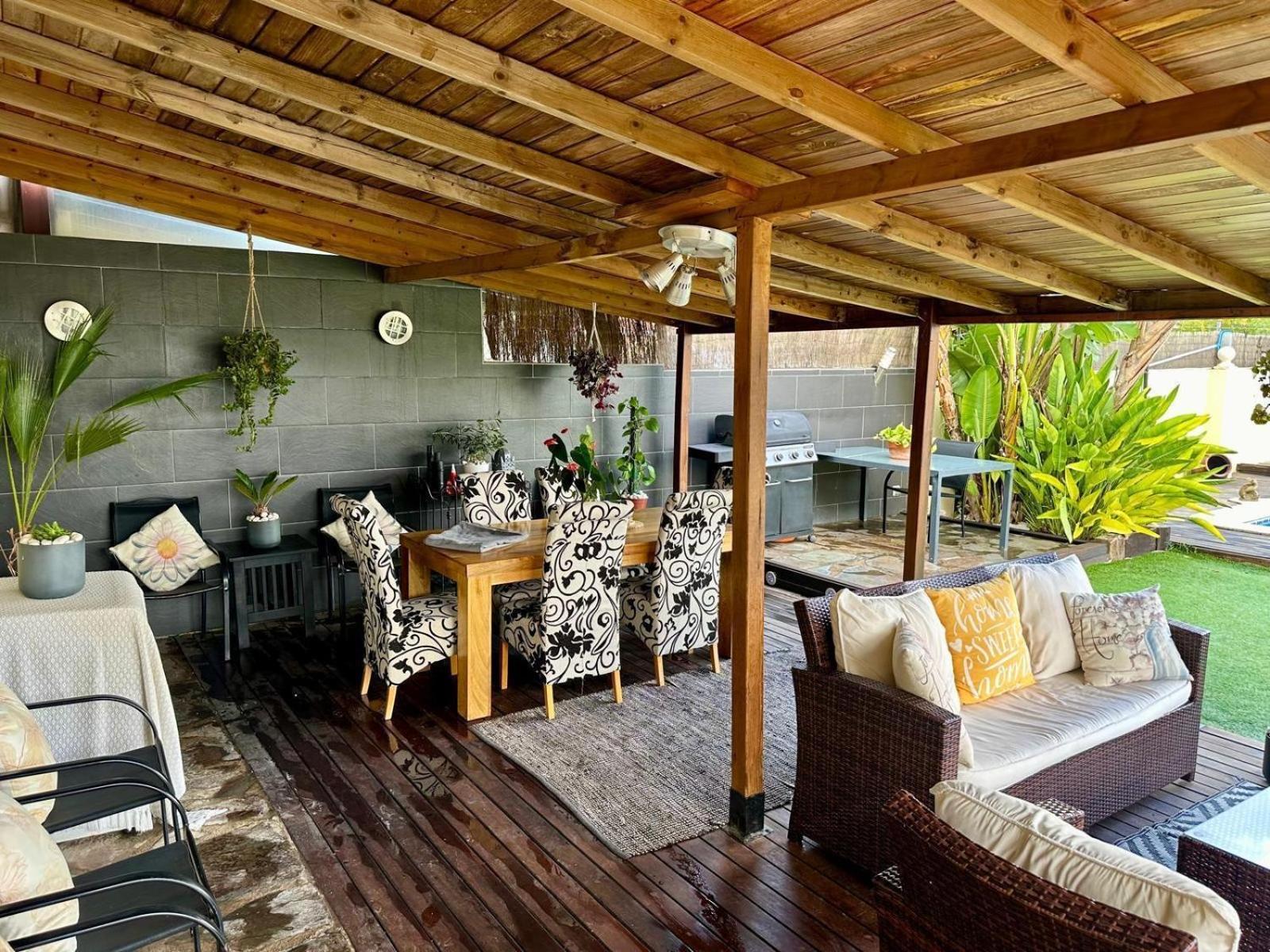 Spanish Experience Villa *