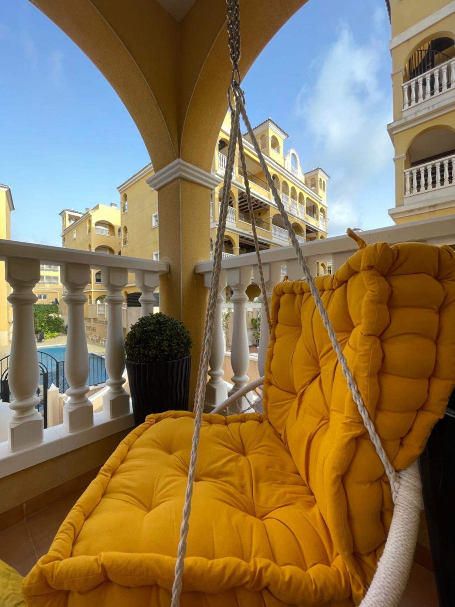 Casa Amarela Guesthouse, * Algorfa