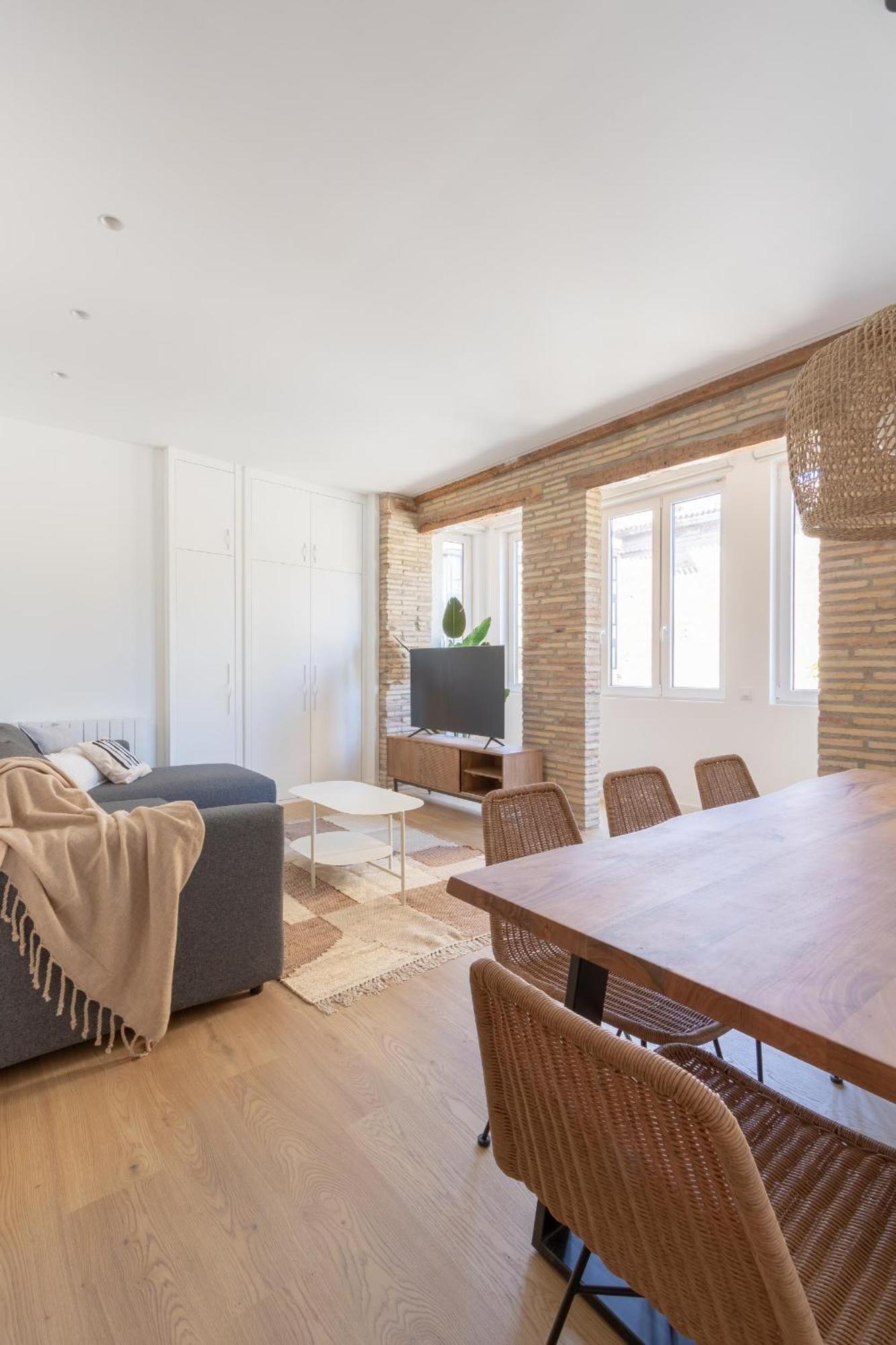 Apartment Daniela's Lovely Aire Y Wifi By *
