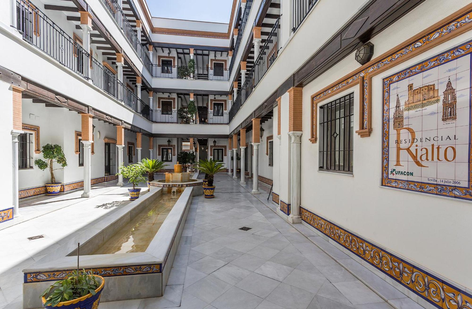 Santa Catalina Patio Andaluz Centrico 2 Apartment Seville