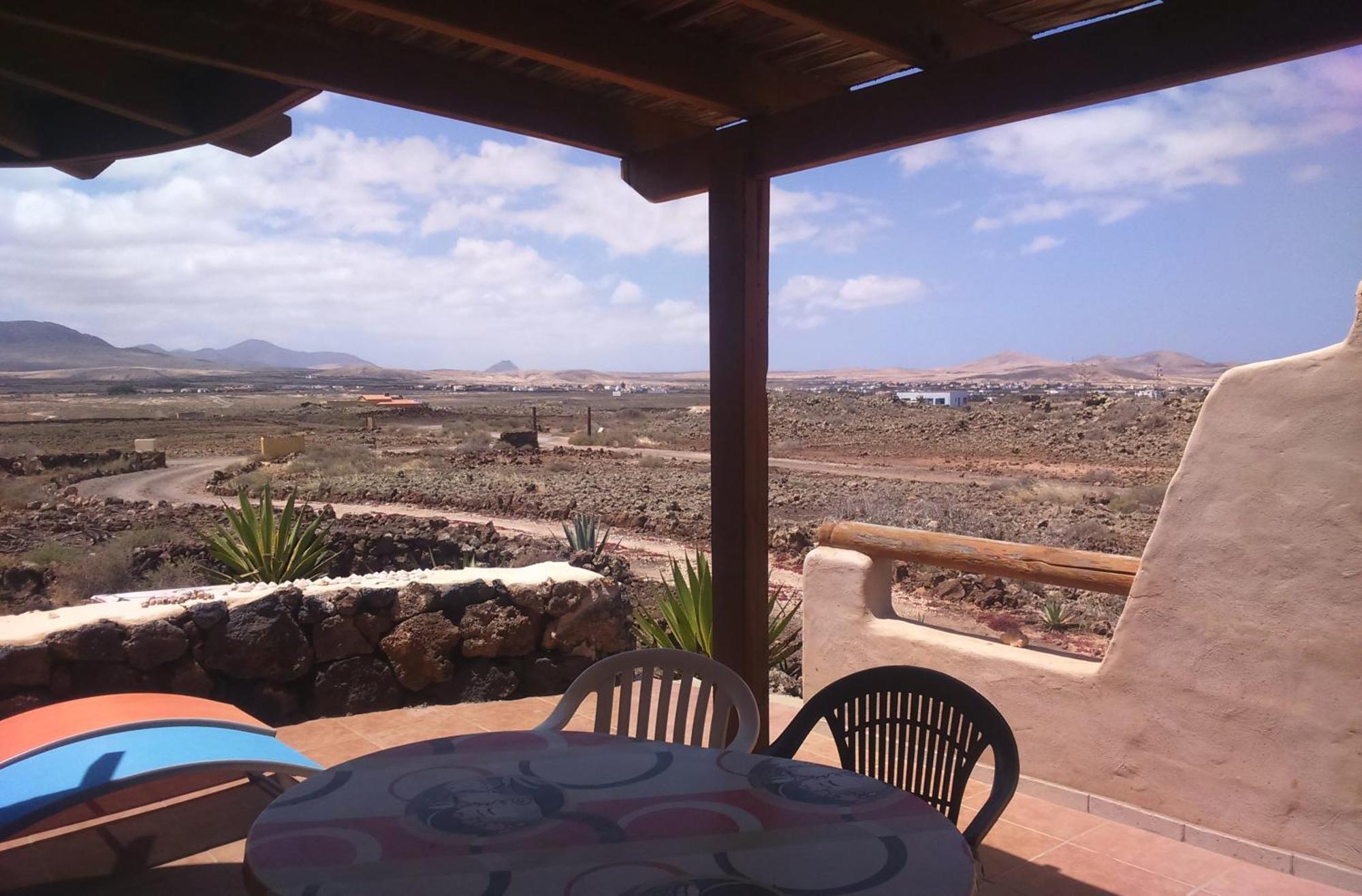 Los Aloes Holiday home Lajares