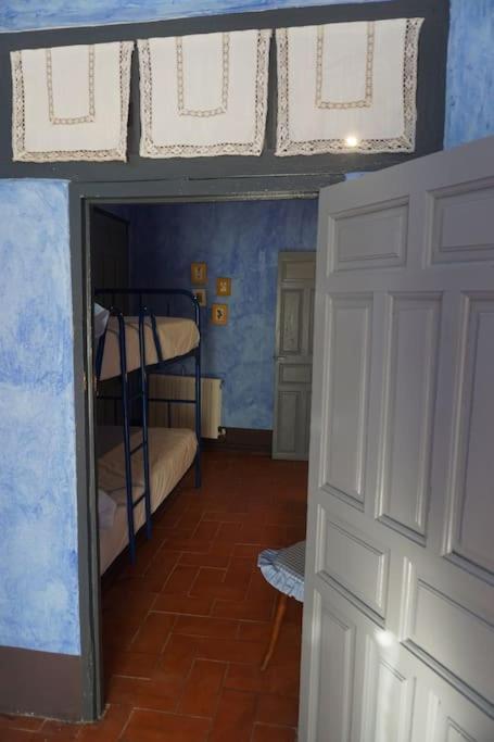 Chalet En El Monte De Bejar *