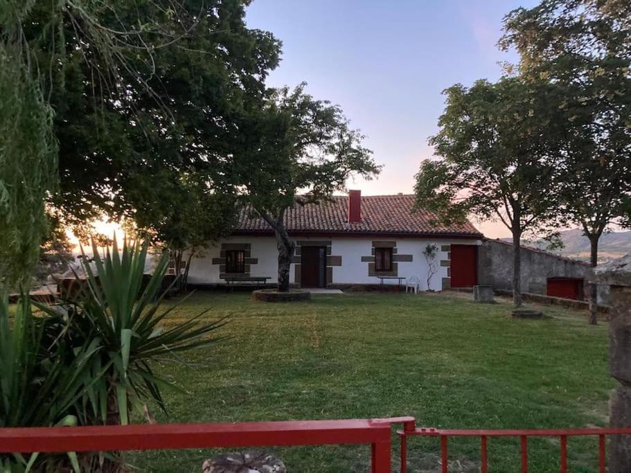 Chalet En El Monte De Bejar *