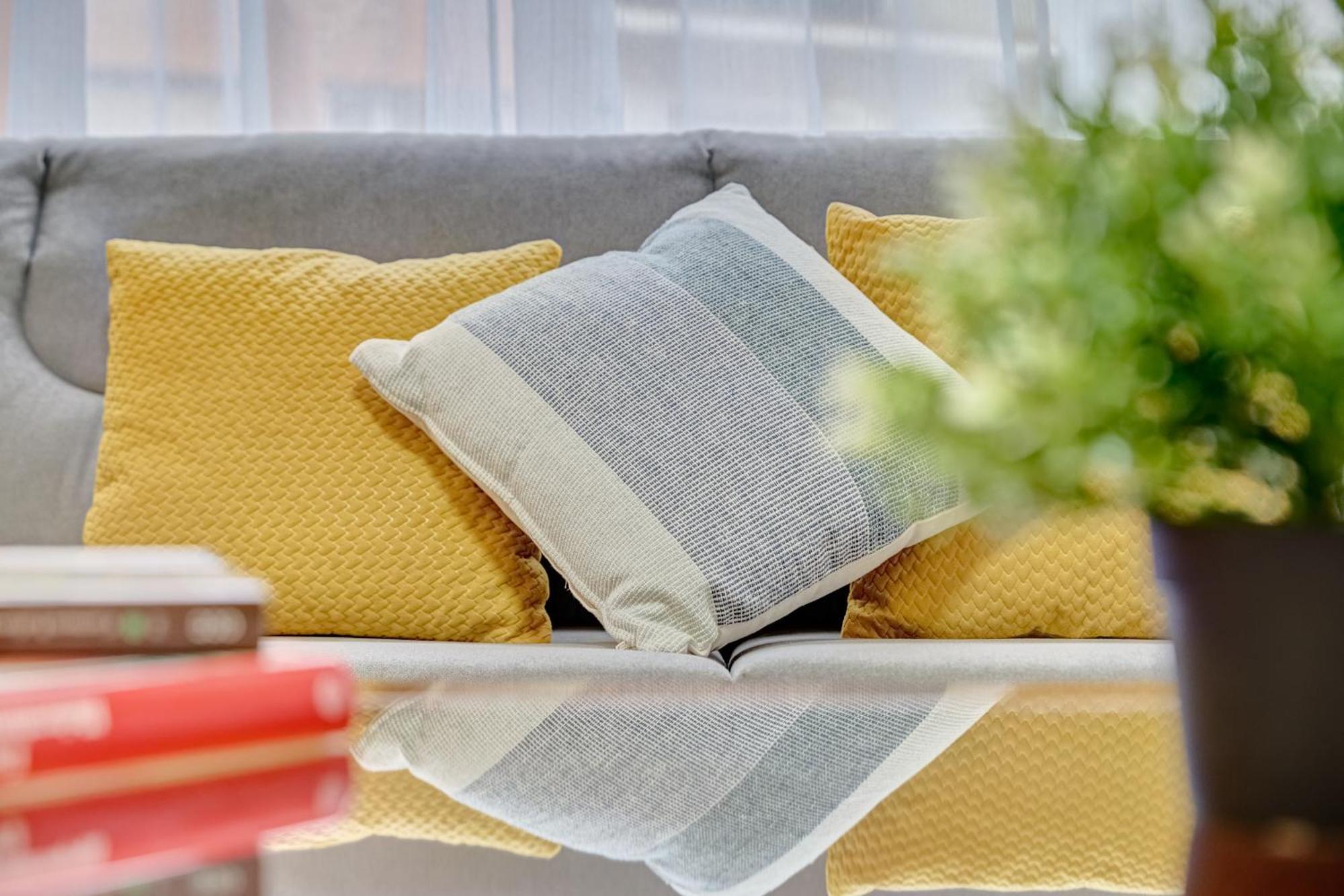 Palmeras By Clabao Apartment Logrono