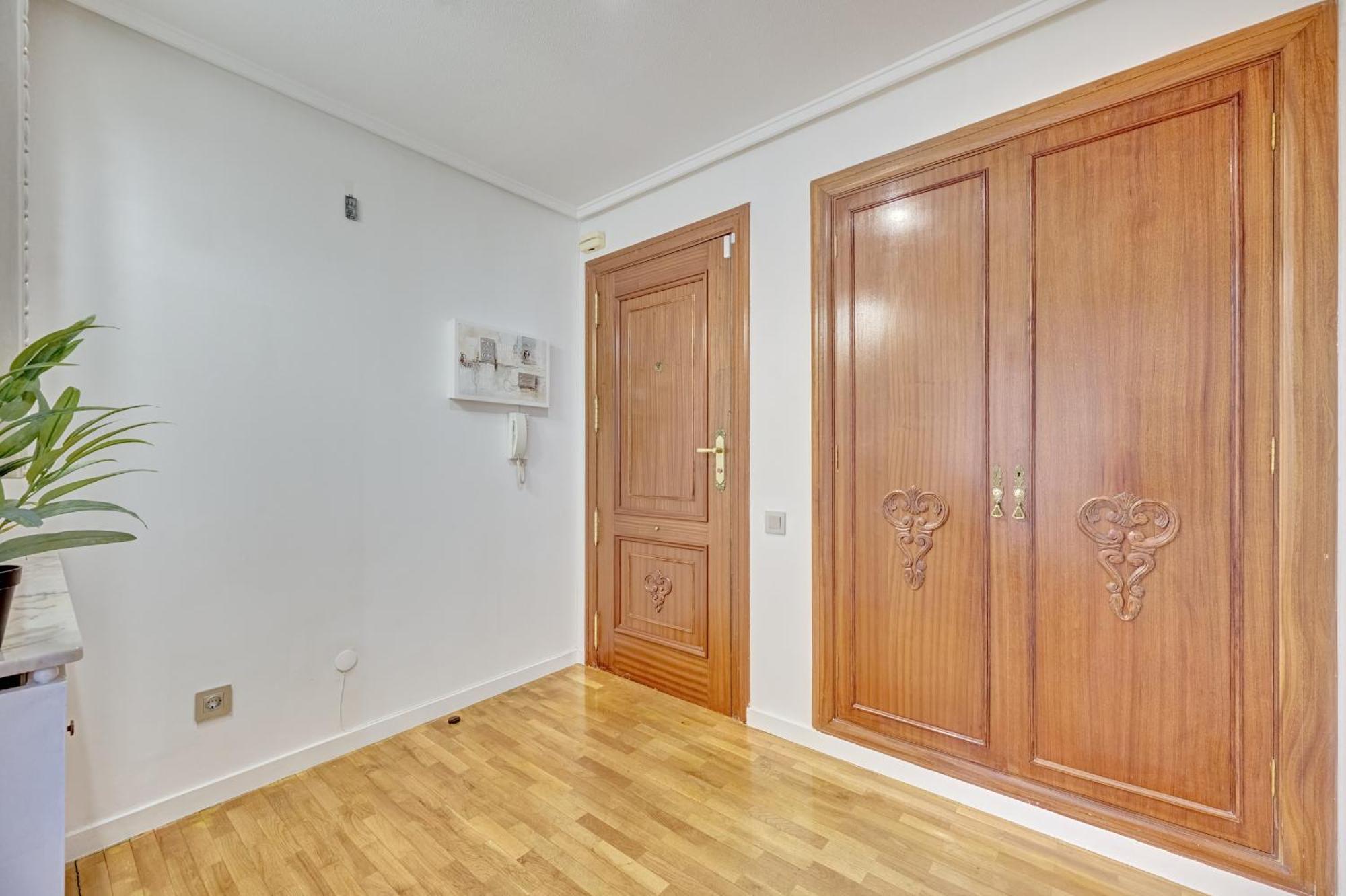 Palmeras By Clabao Logrono