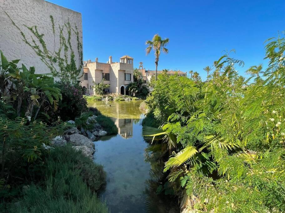 Magnifico 2 Plantas 110 M,con 3 Piscinas San Fernando