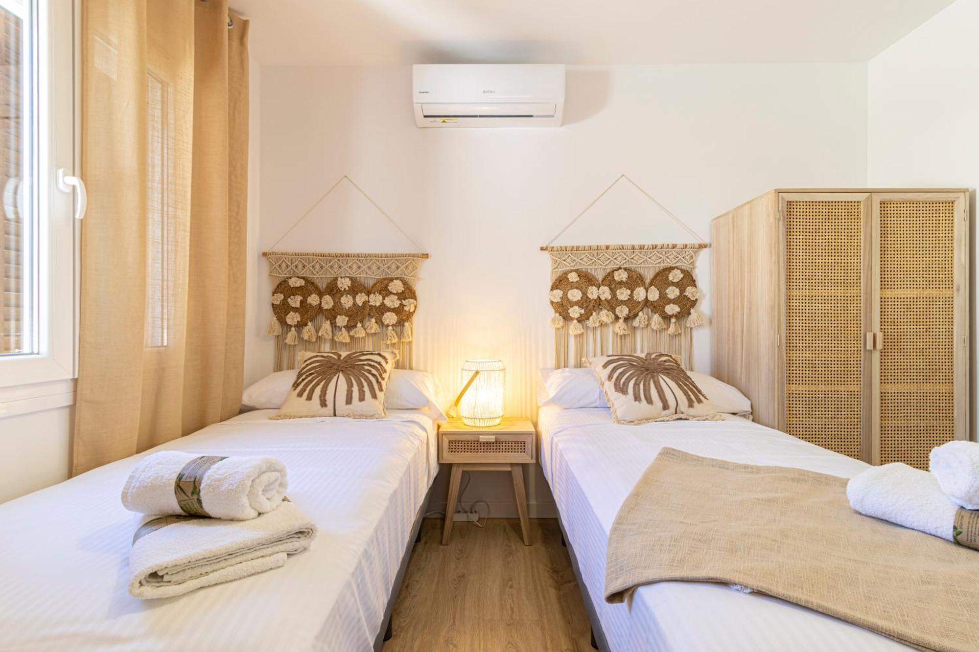 Adeva Centrico 3 *