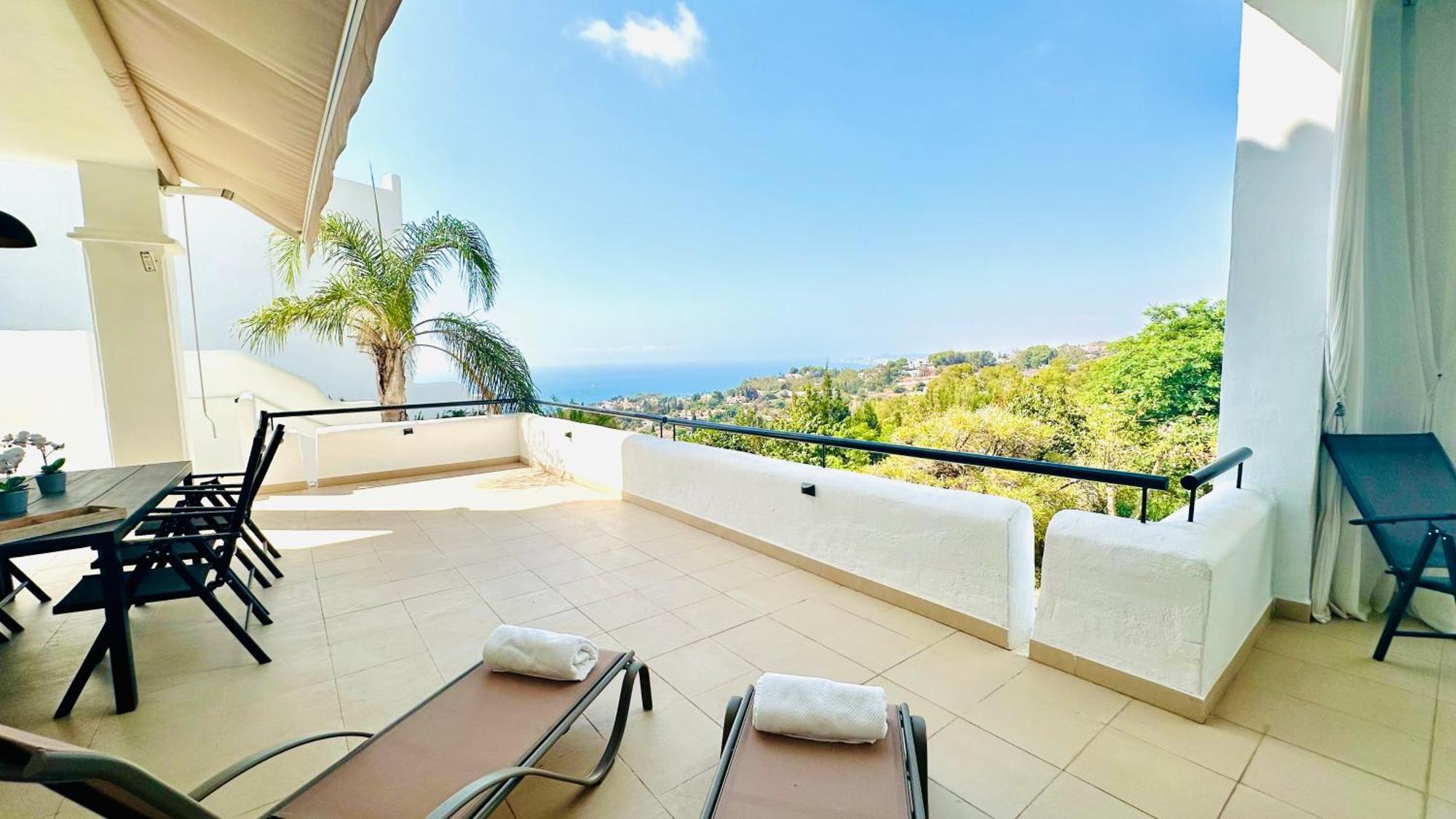 Maringa - Family Friendly, Private Pool, Bbq, Amazing Views