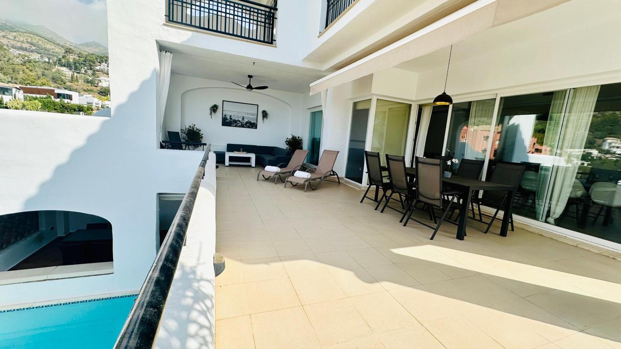 Maringa - Family Friendly, Private Pool, Bbq, Amazing Views