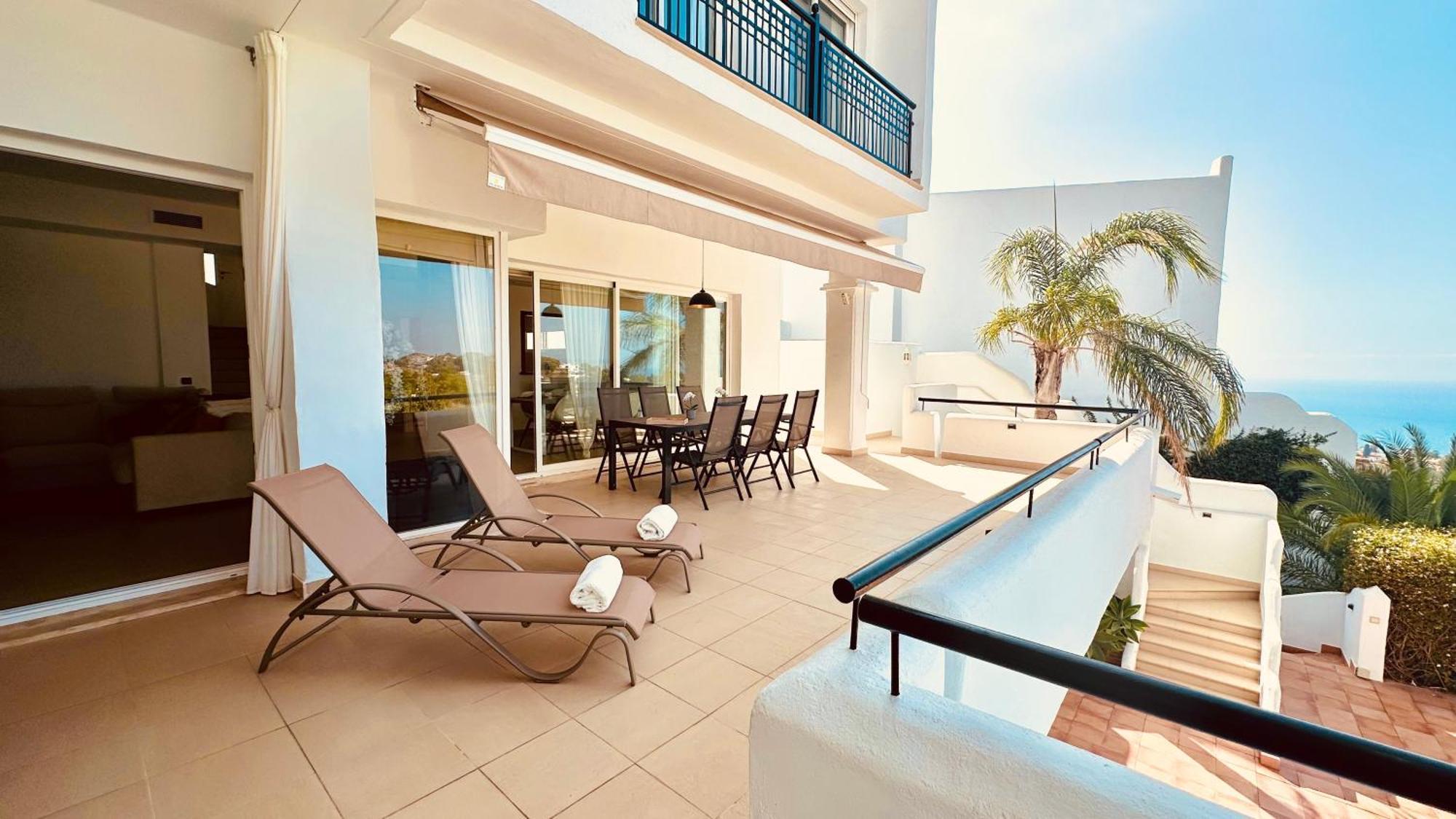 Villa Maringa - Family Friendly, Private Pool, Bbq, Amazing Views
