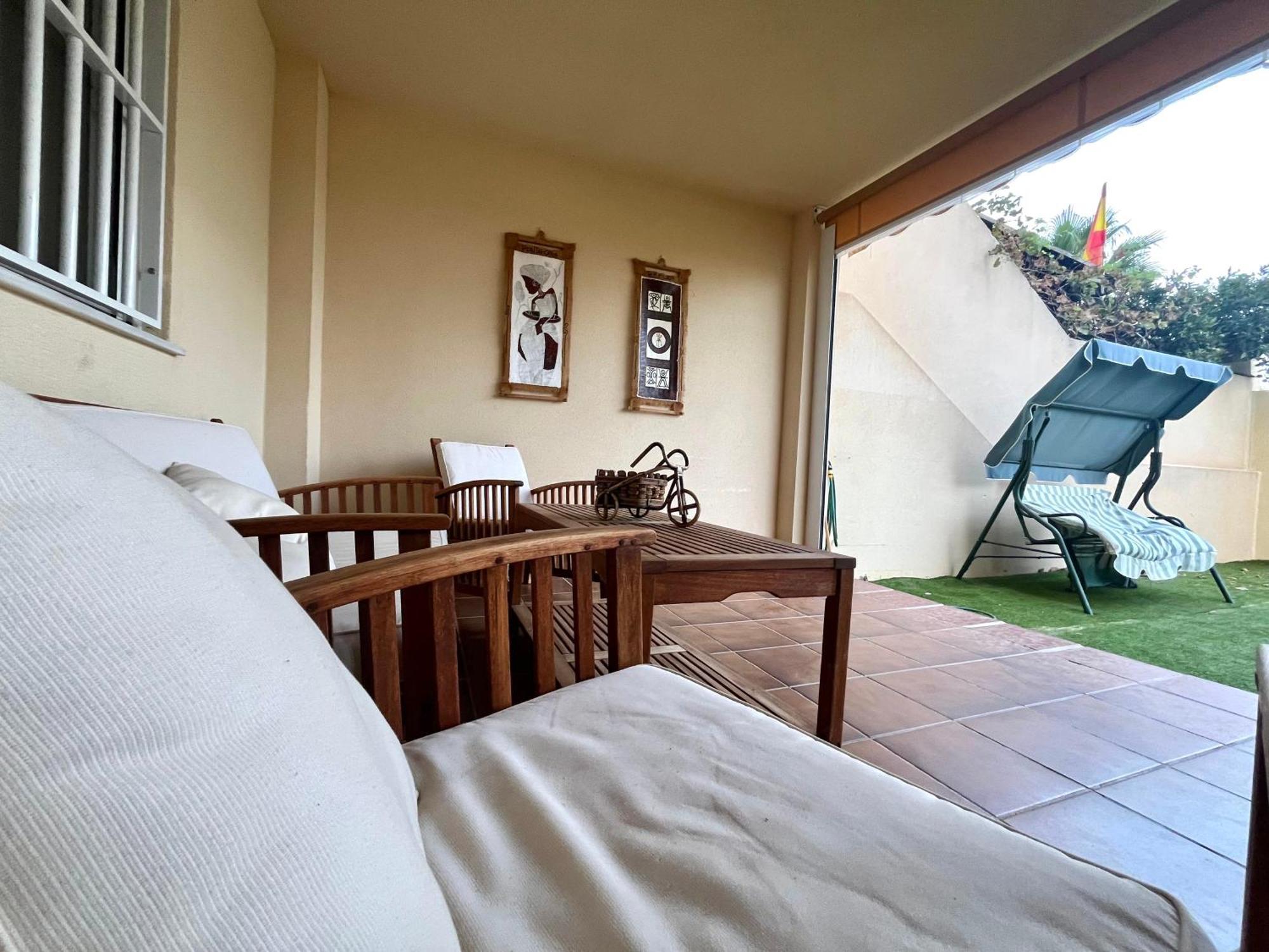 Amplio De 3 Con Piscina, Pista De Padel, Futbol Y Garaje Cubierto 2 Coches En Altas Entinas Apartamento