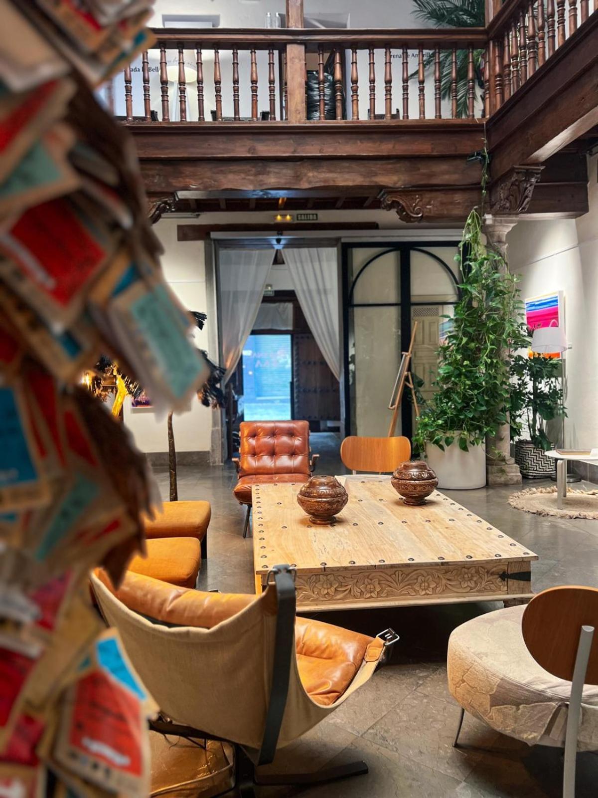 Gar Anat Boutique