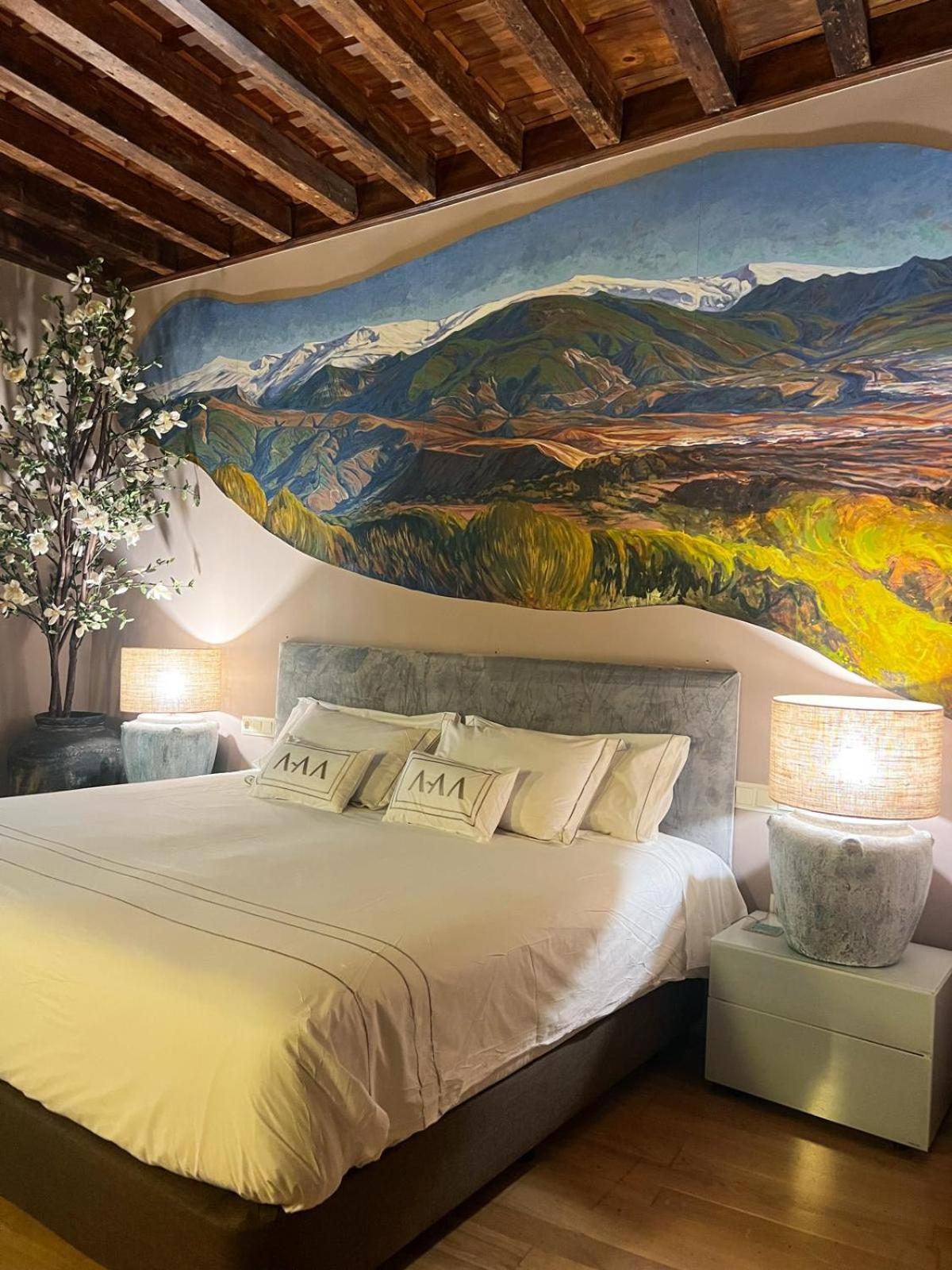 Gar Anat Boutique Hotel 3*