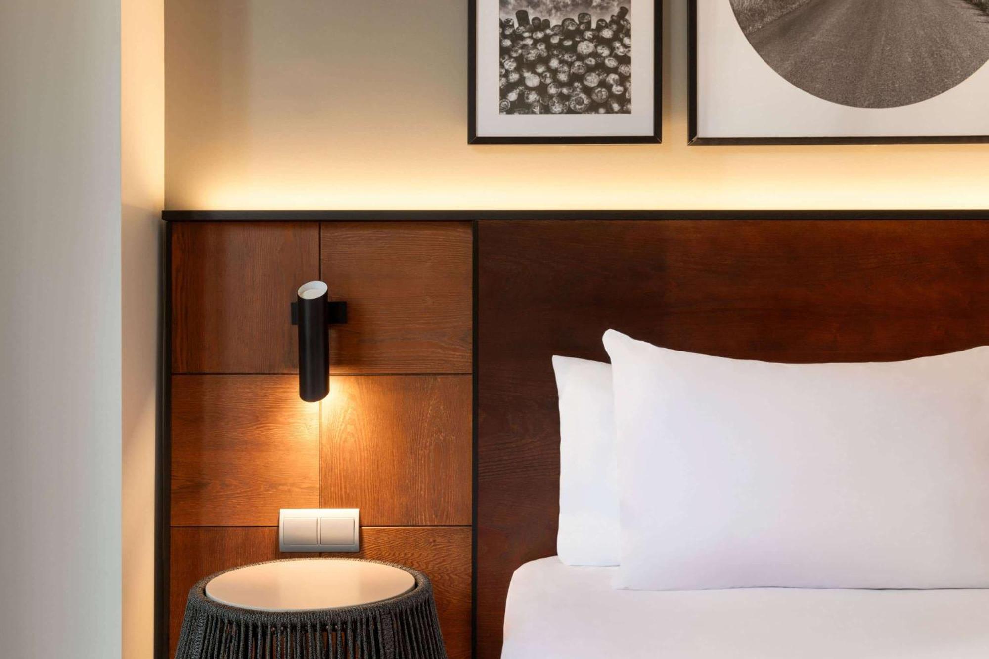 Hotel Dolce By Wyndham Barcelona Sant Esteve Sesrovires