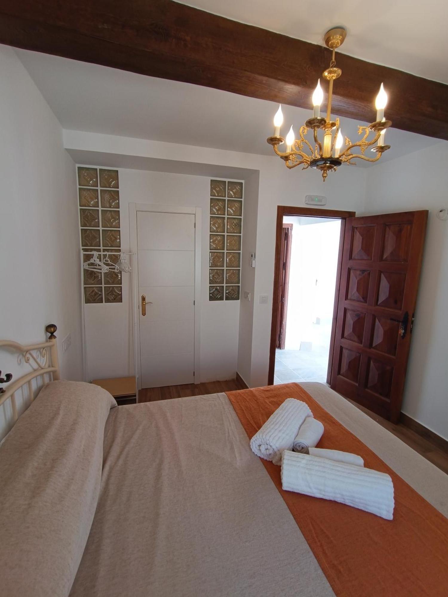 El Palacete De Cuevas Country house