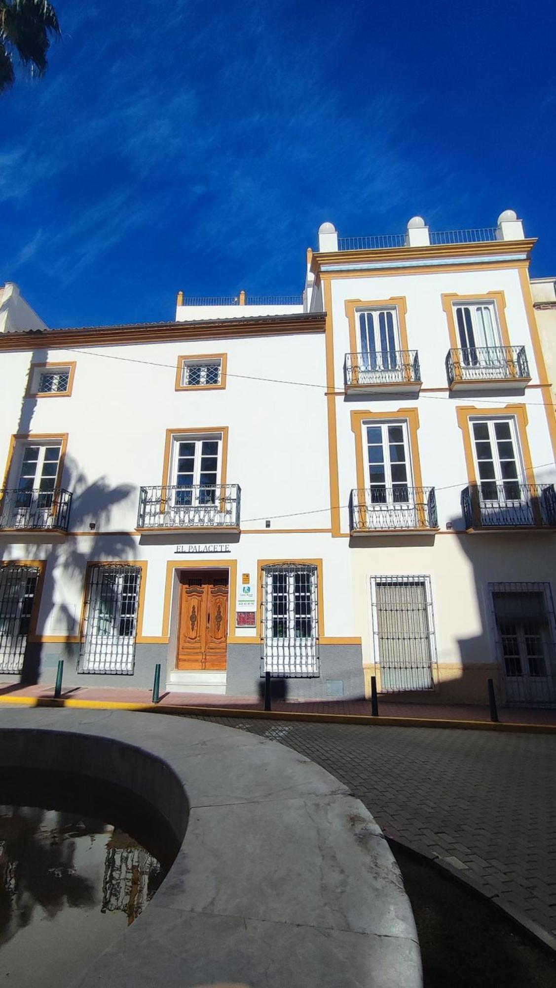 El Palacete De Cuevas Country house *